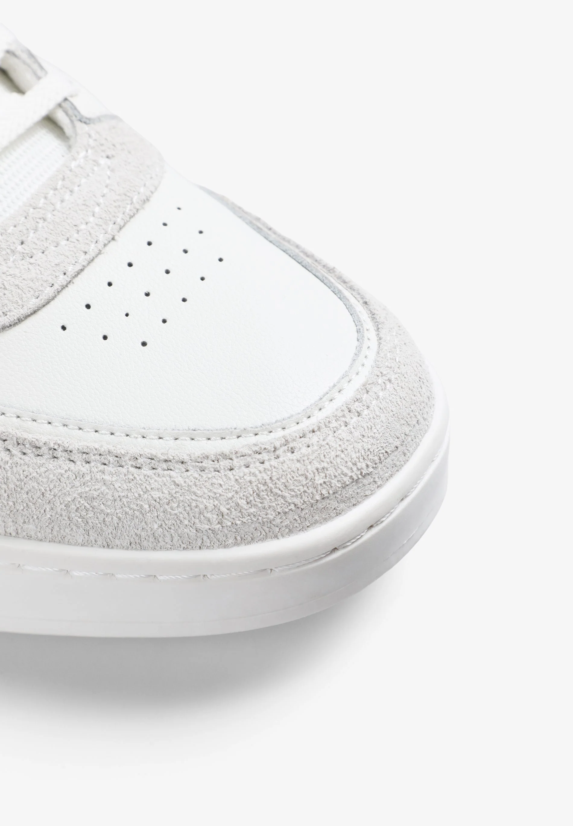 LEATHER SKULL SNEAKERS - Image 7