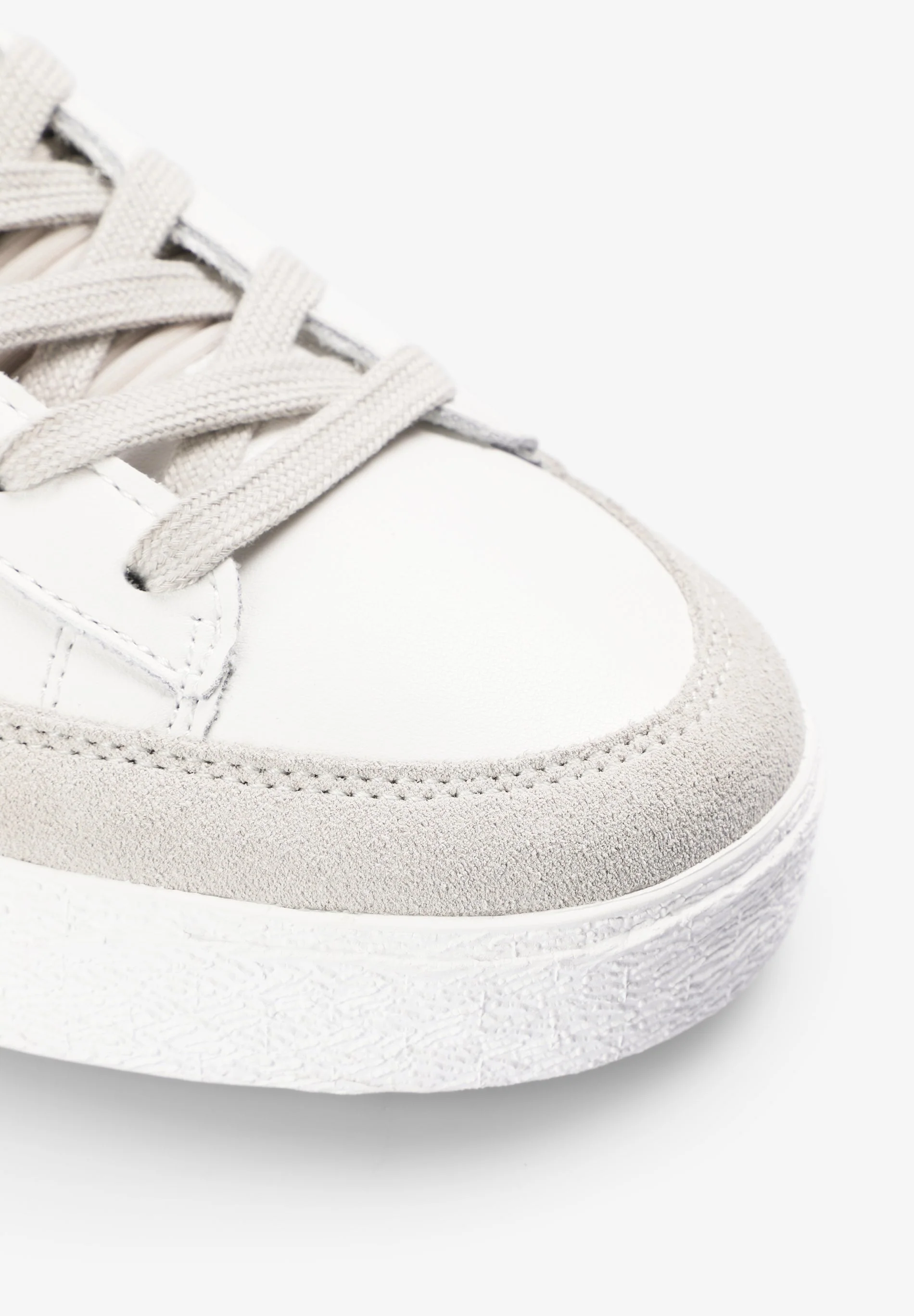 LEATHER SKULL SNEAKERS - Image 6