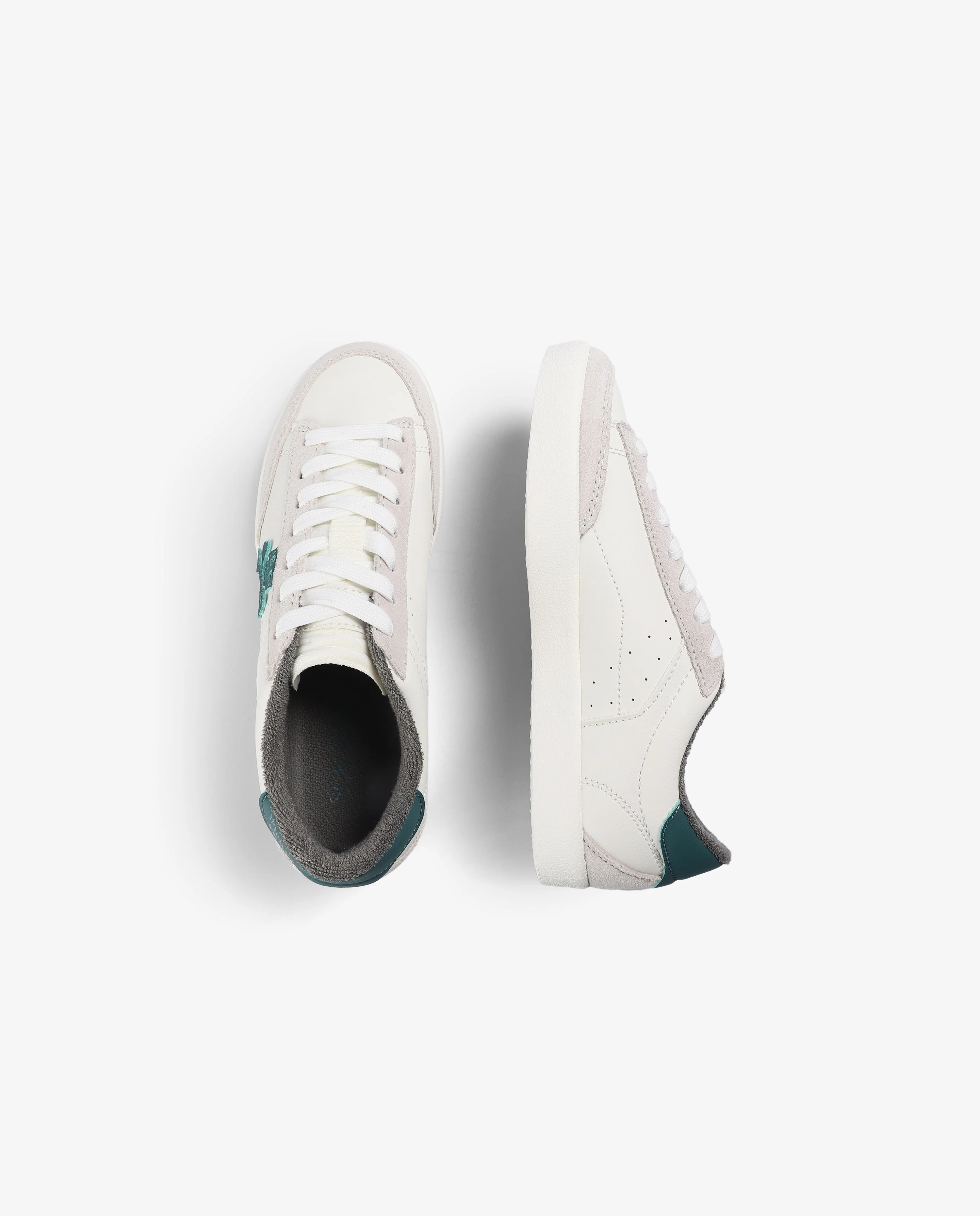 SNEAKERS WITH CONTRAST SKULL - Image 8