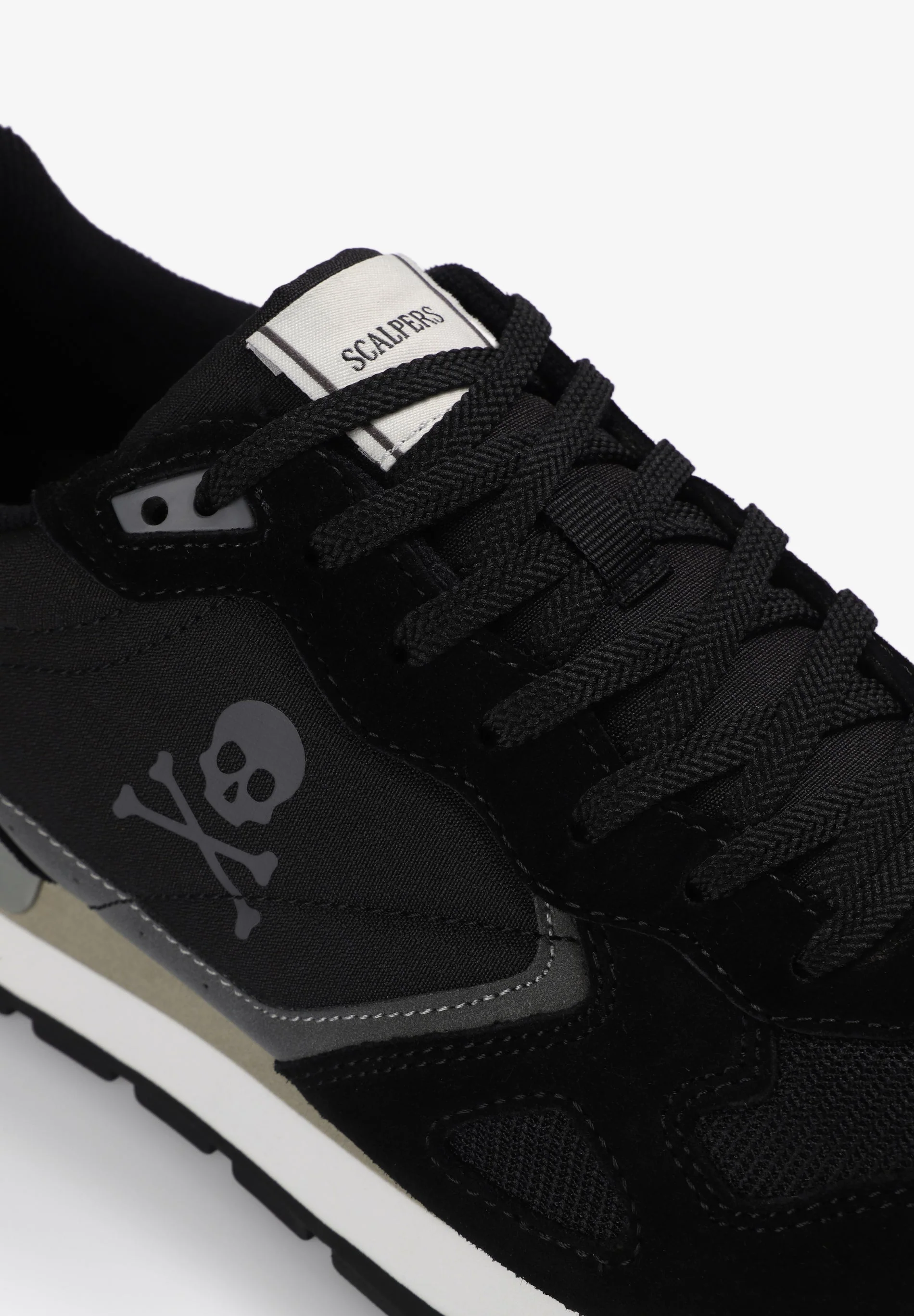LEATHER SKULL SNEAKERS - Image 6
