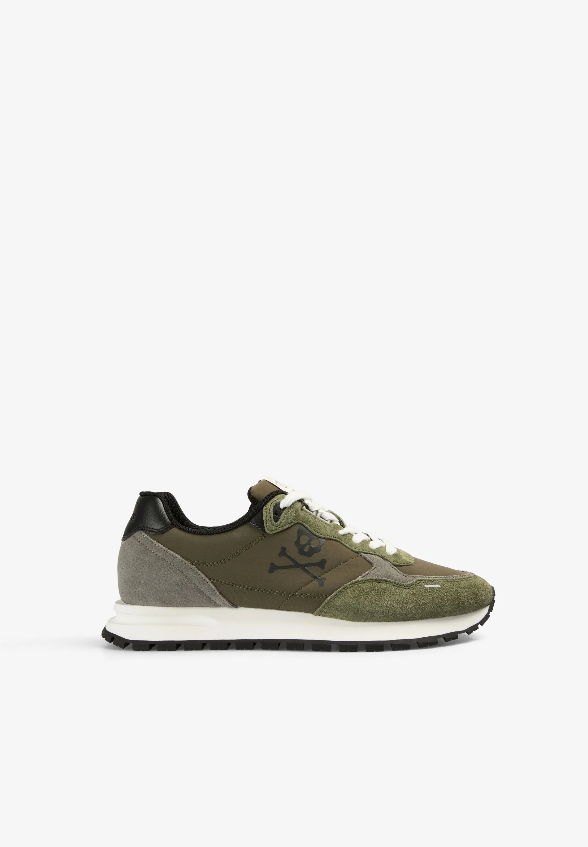 CONTRAST SKULL SPLIT SUEDE SNEAKERS