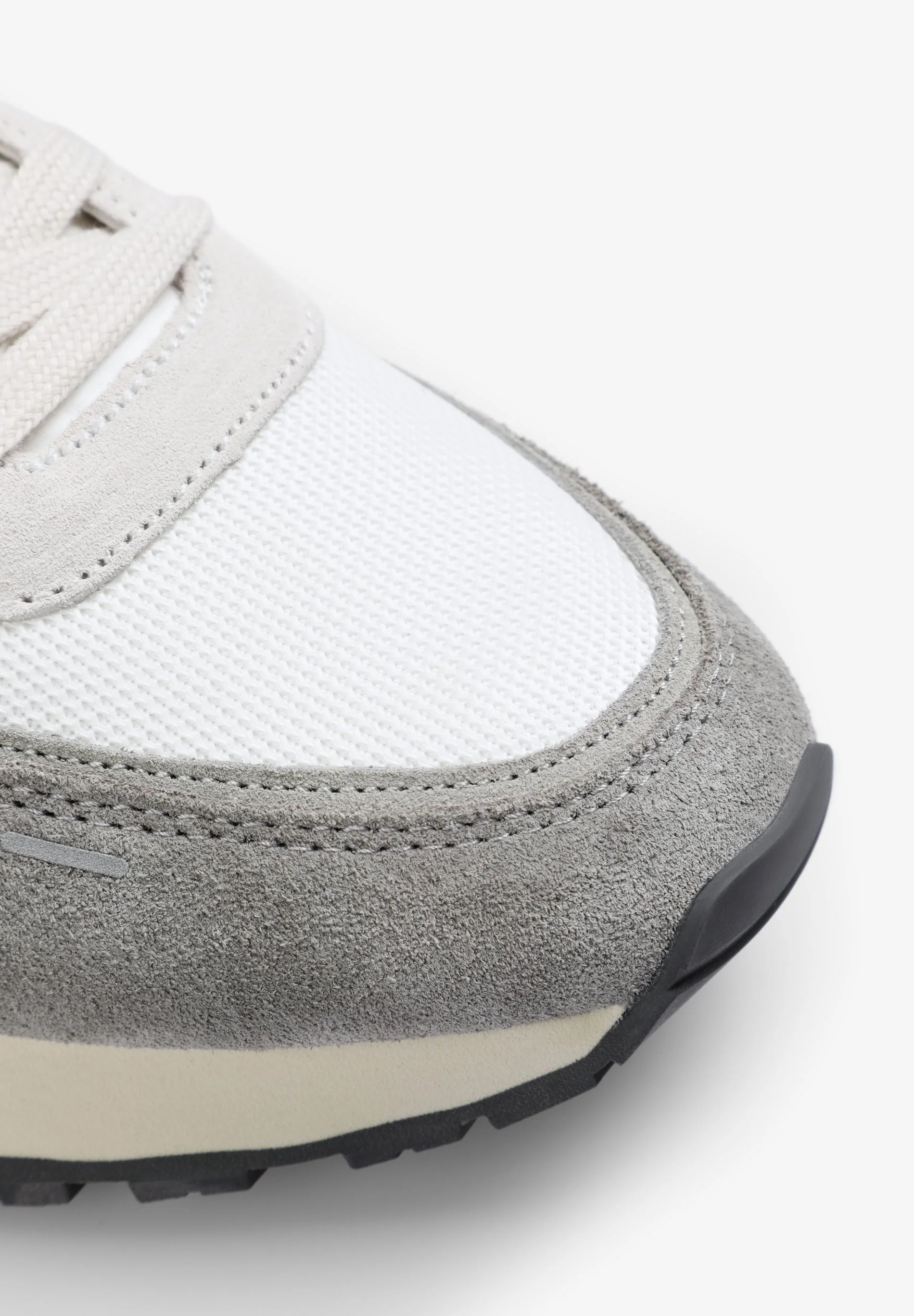 SNEAKERS WITH SIDE SKULL - Image 7