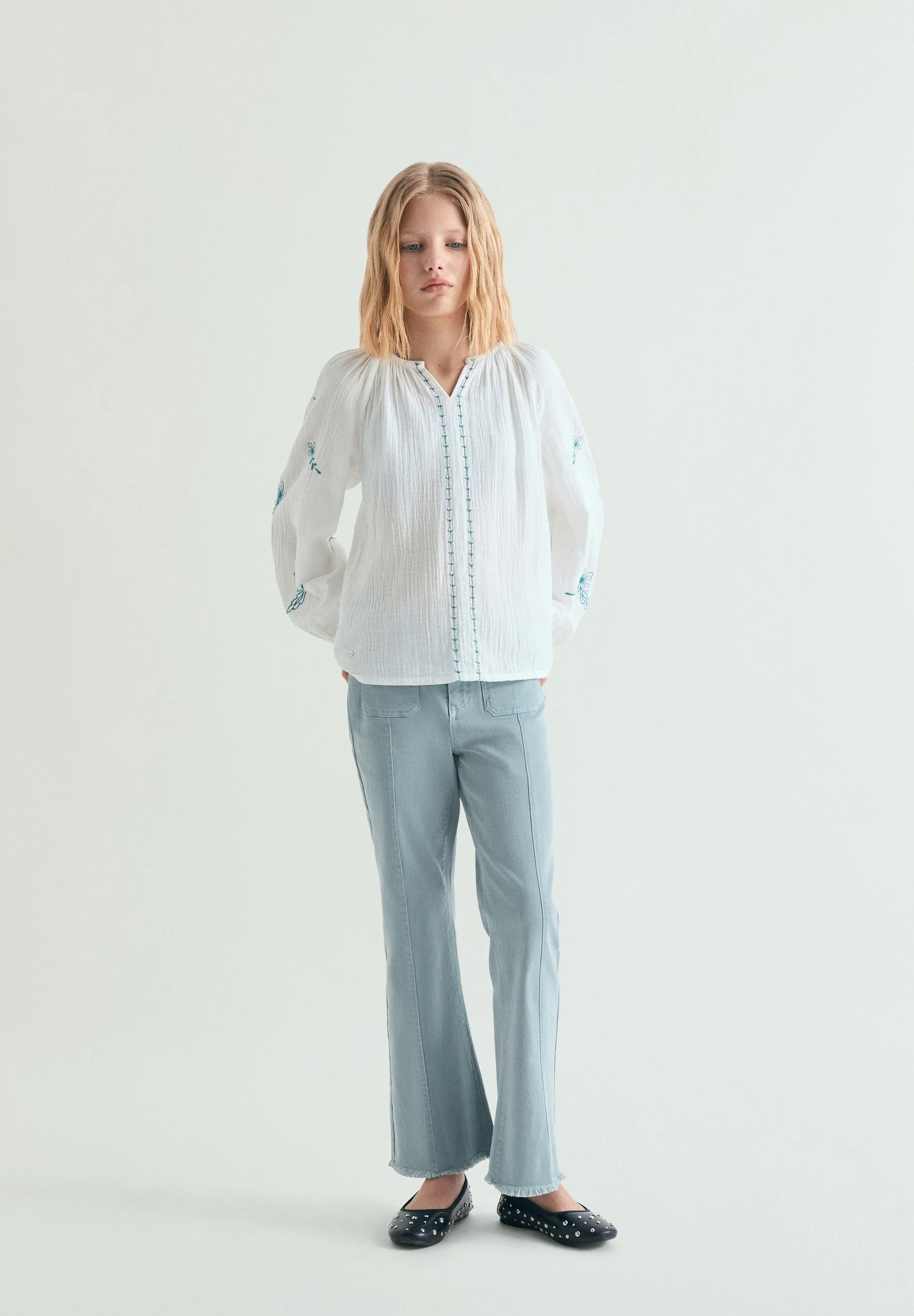 BLOUSE WITH EMBROIDERED DETAILS - Image 3