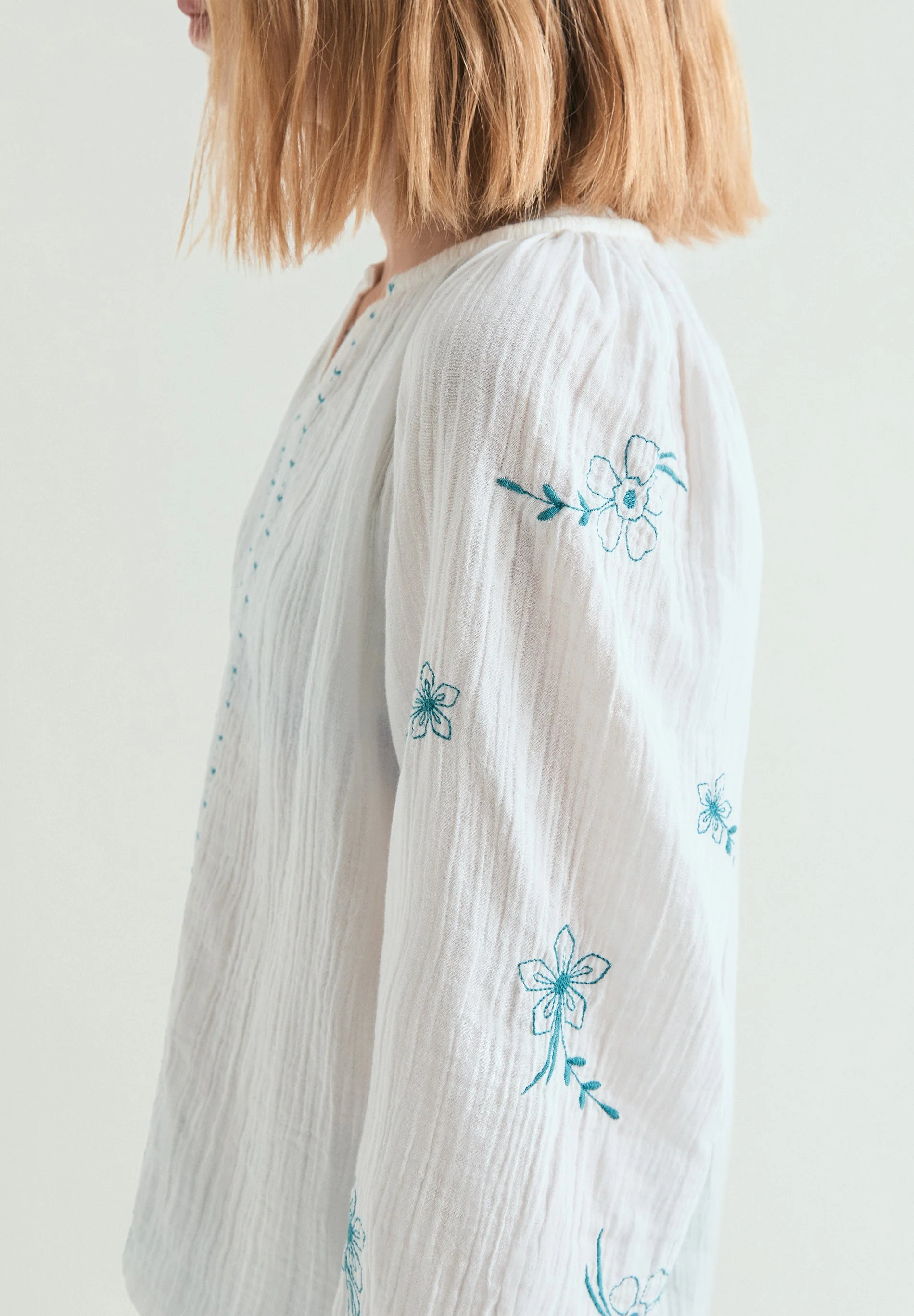 BLOUSE WITH EMBROIDERED DETAILS - Image 5