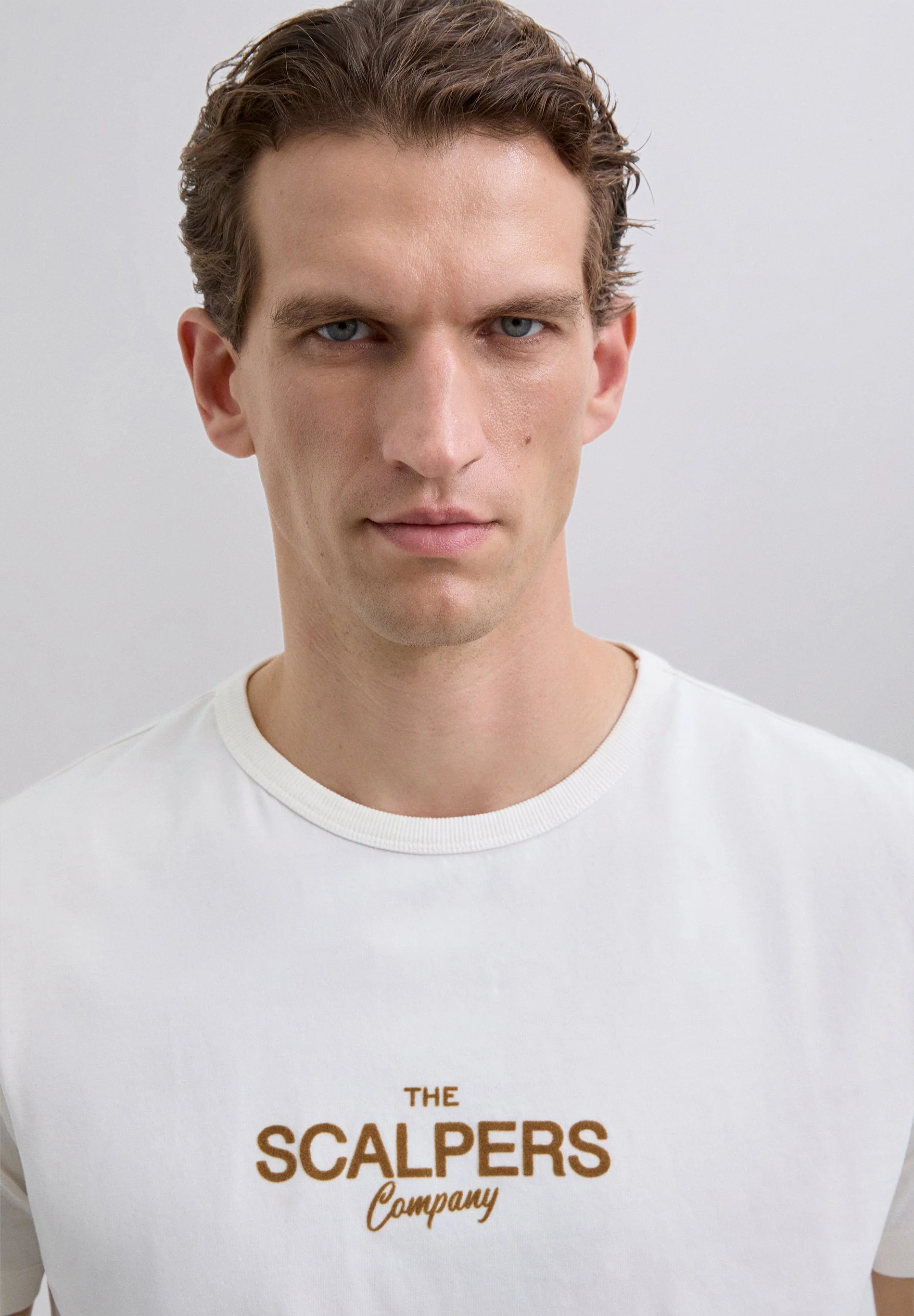 T-SHIRT WITH FRONT LOGO - Image 2