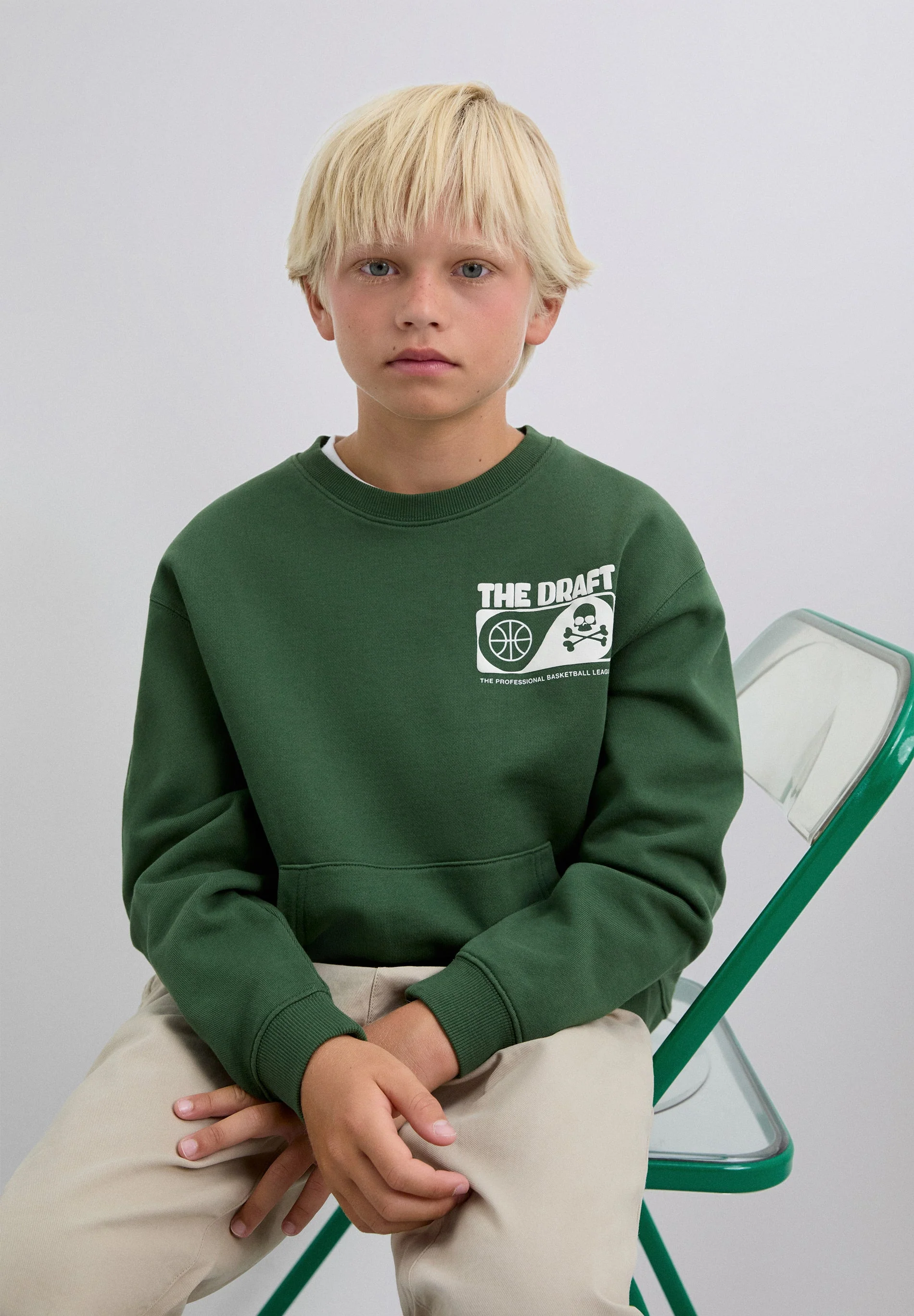 BASKETBALL PRINT SWEATSHIRT