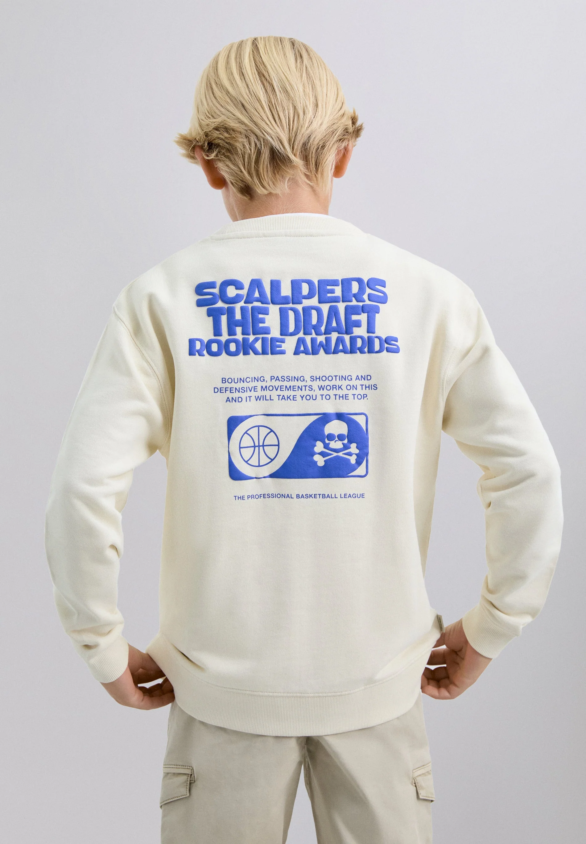 BASKETBALL PRINT SWEATSHIRT