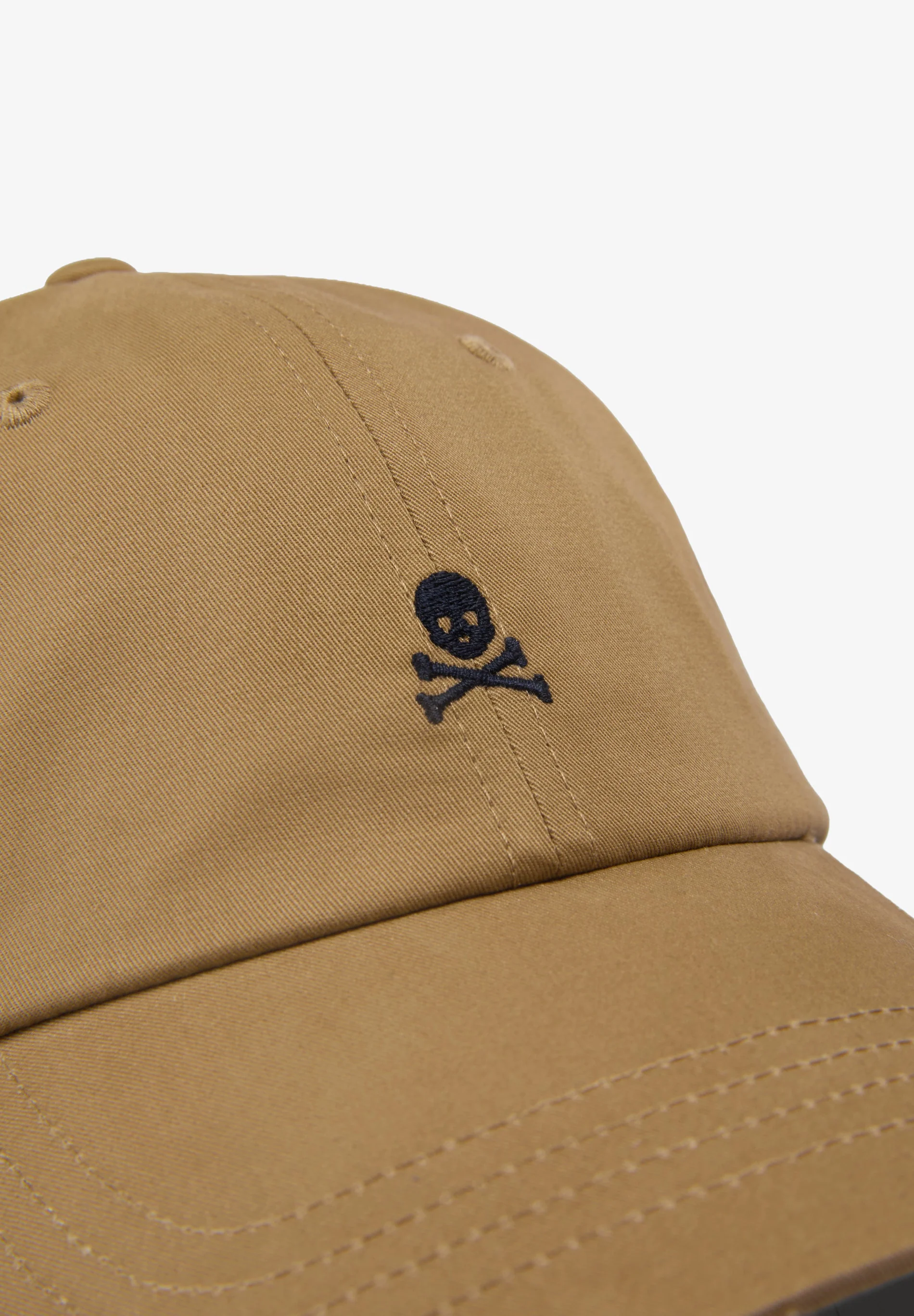 CAP WITH CONTRAST SKULL - Image 3
