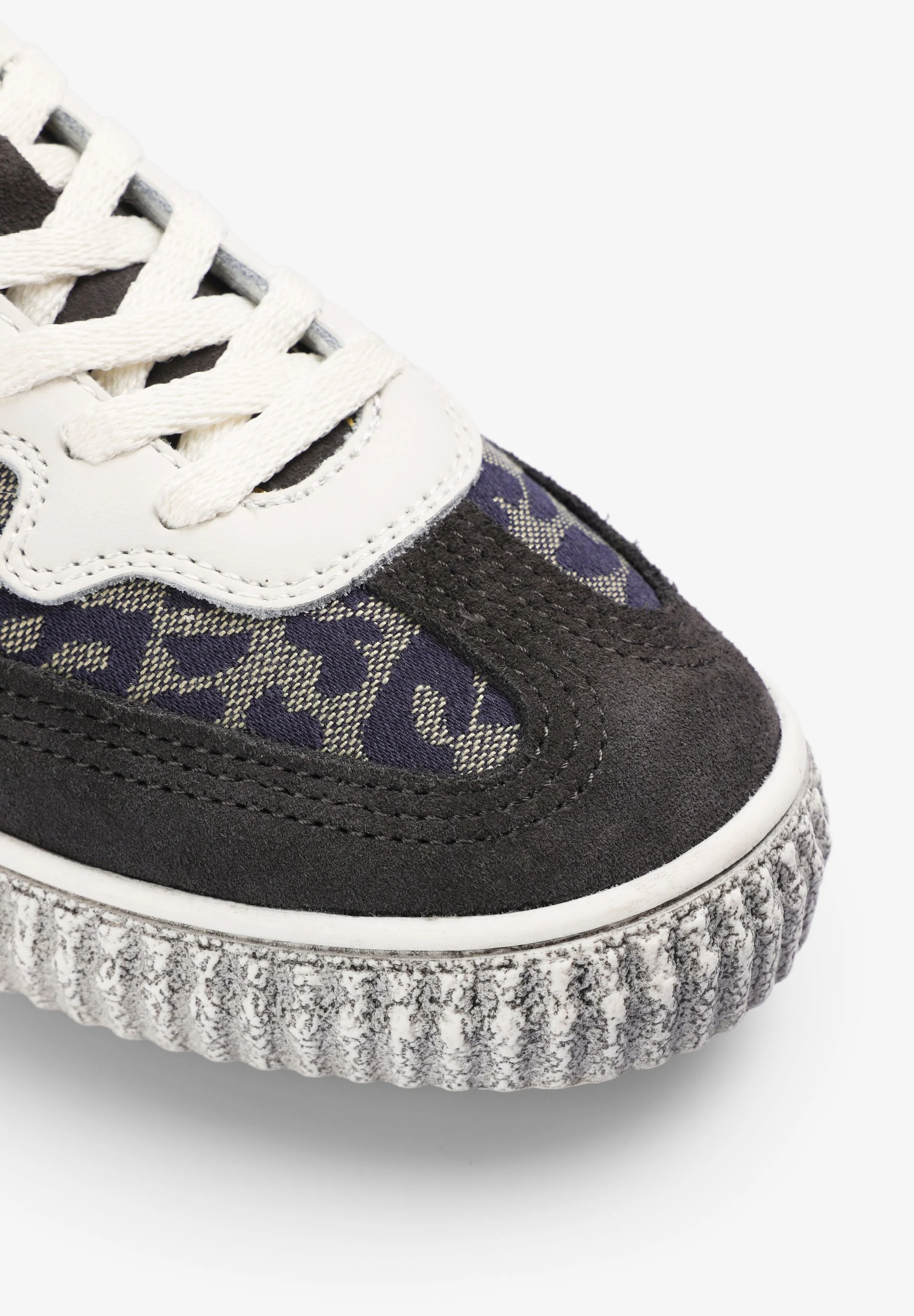 SNEAKERS WITH ANIMAL PRINT SKULL - Image 7