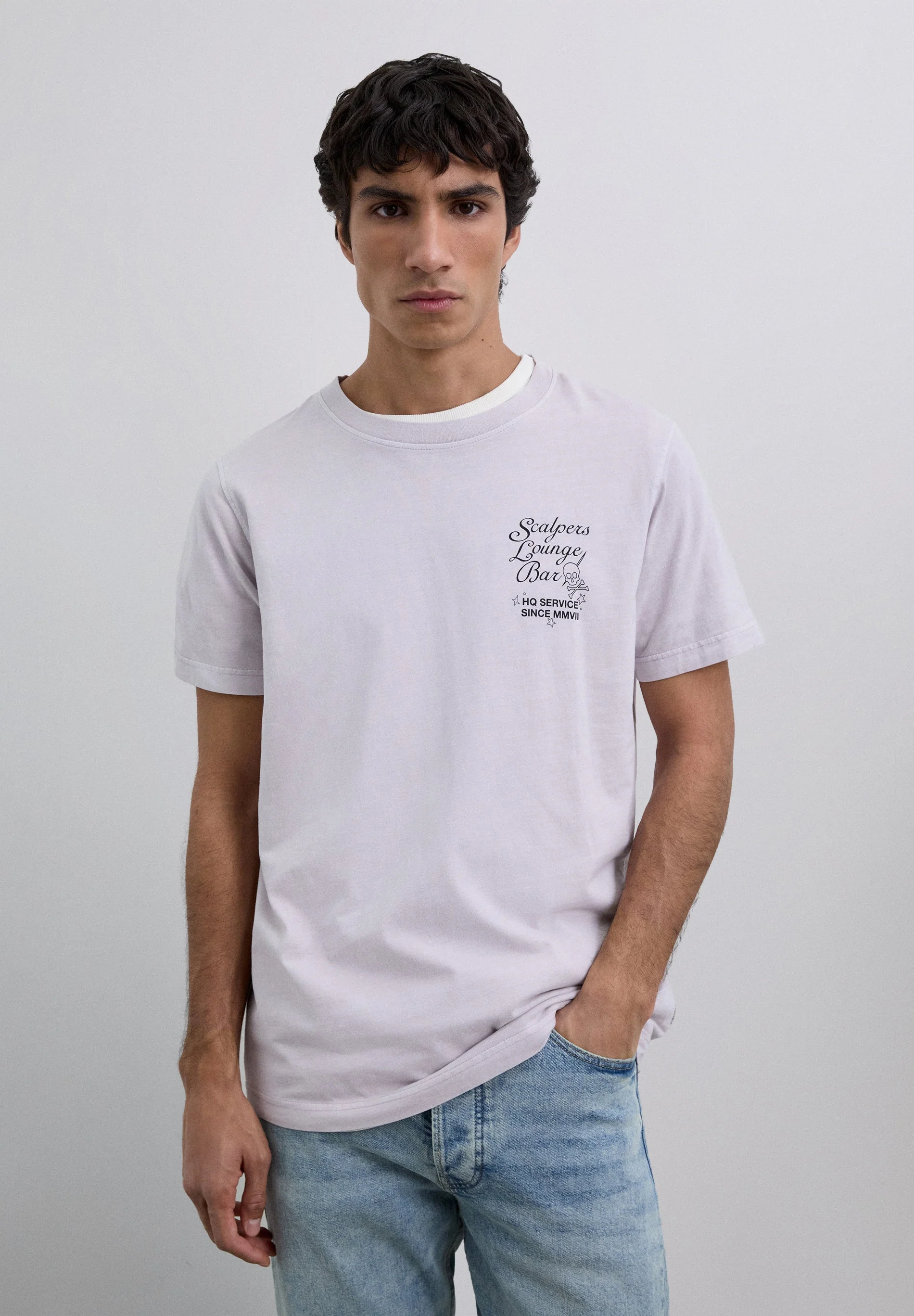 LOUNGE BAR PRINT T-SHIRT - Image 3