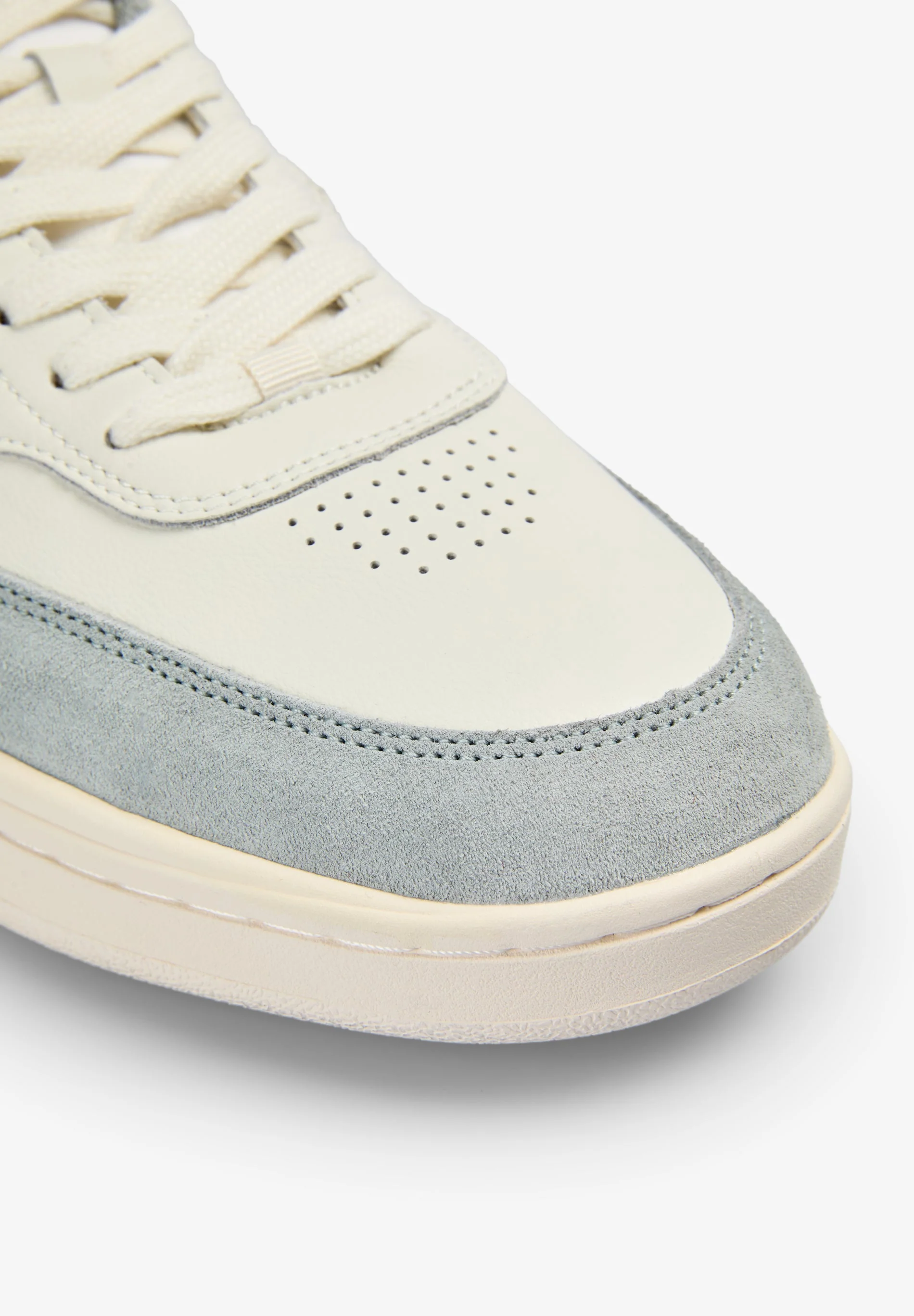 CONTRAST SUEDE SNEAKERS - Image 6
