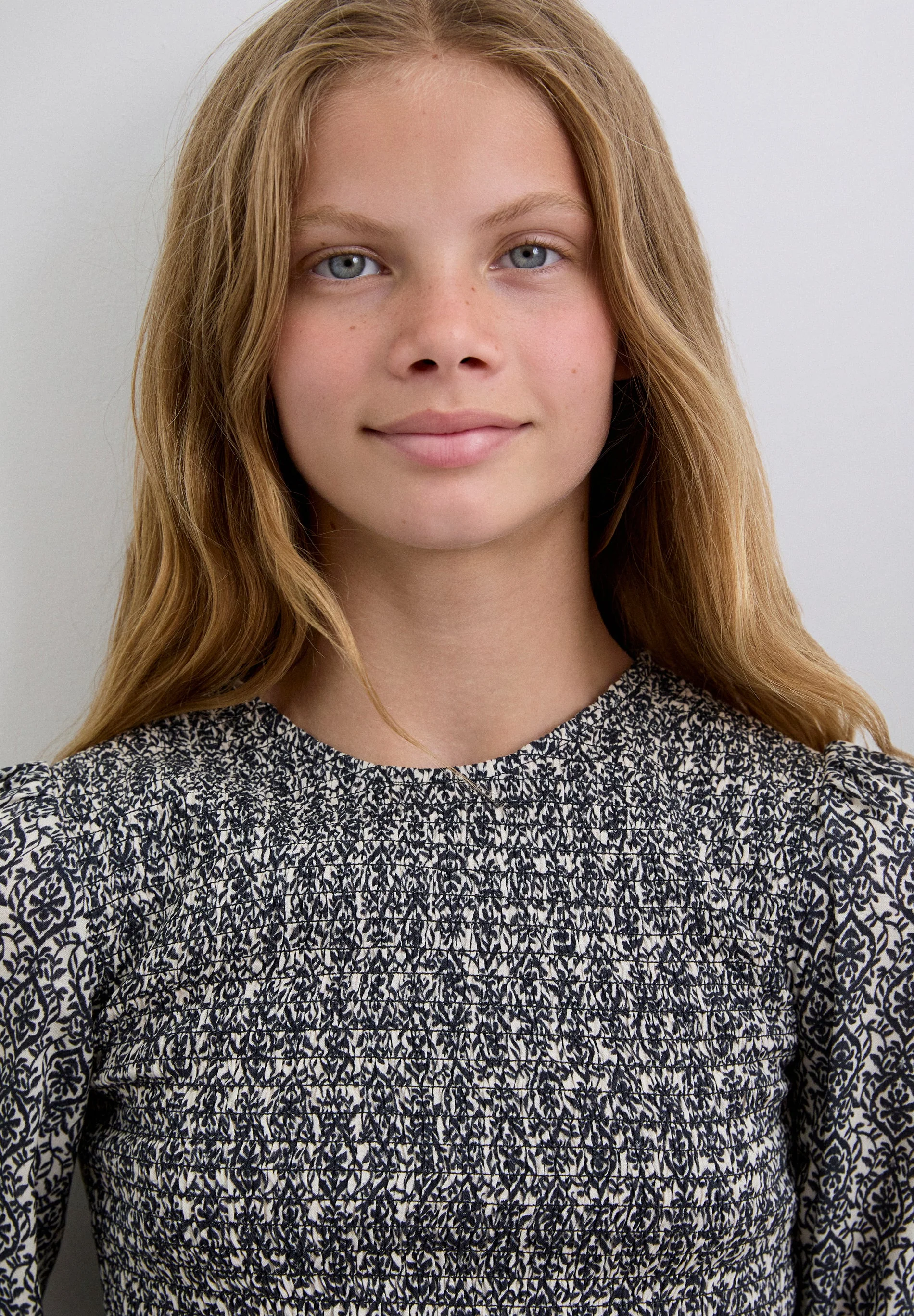PRINT BLOUSE WITH RUFFLE - Image 4