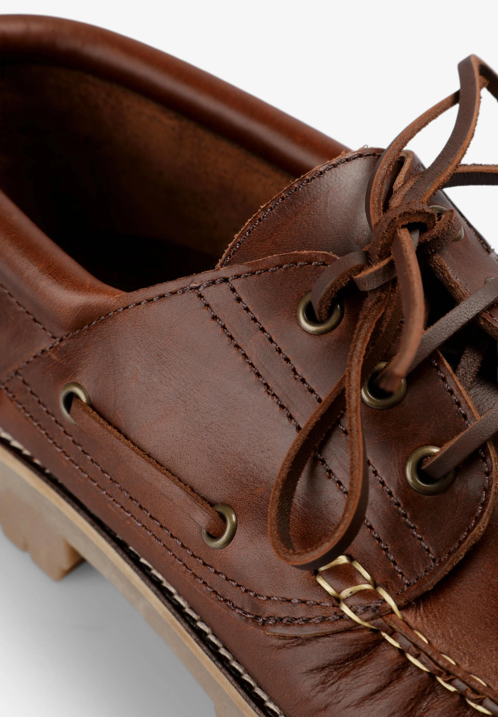 LEATHER DECK SHOES WITH TRACK SOLES - Image 6