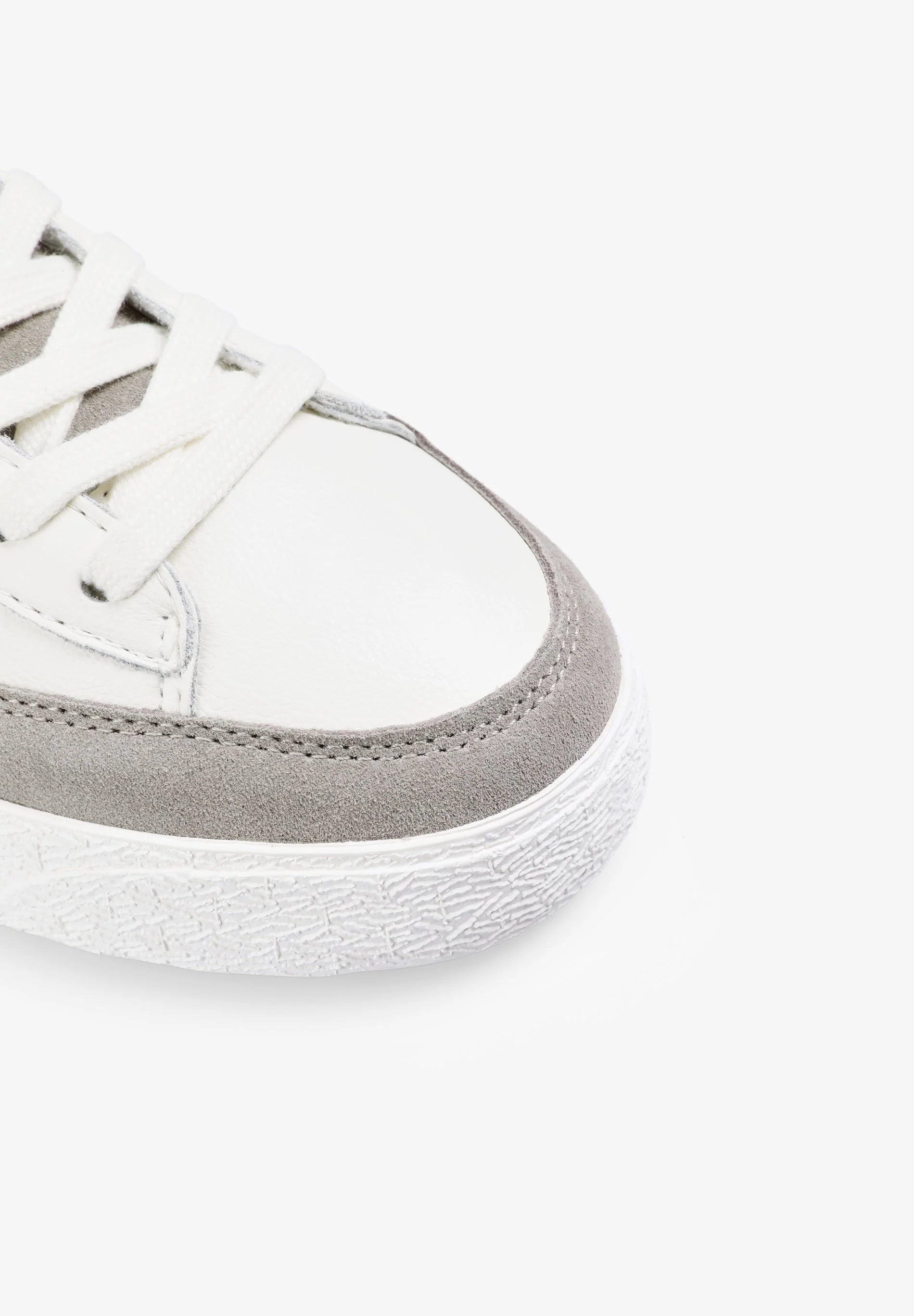 SNEAKERS WITH SIDE SKULL - Image 7