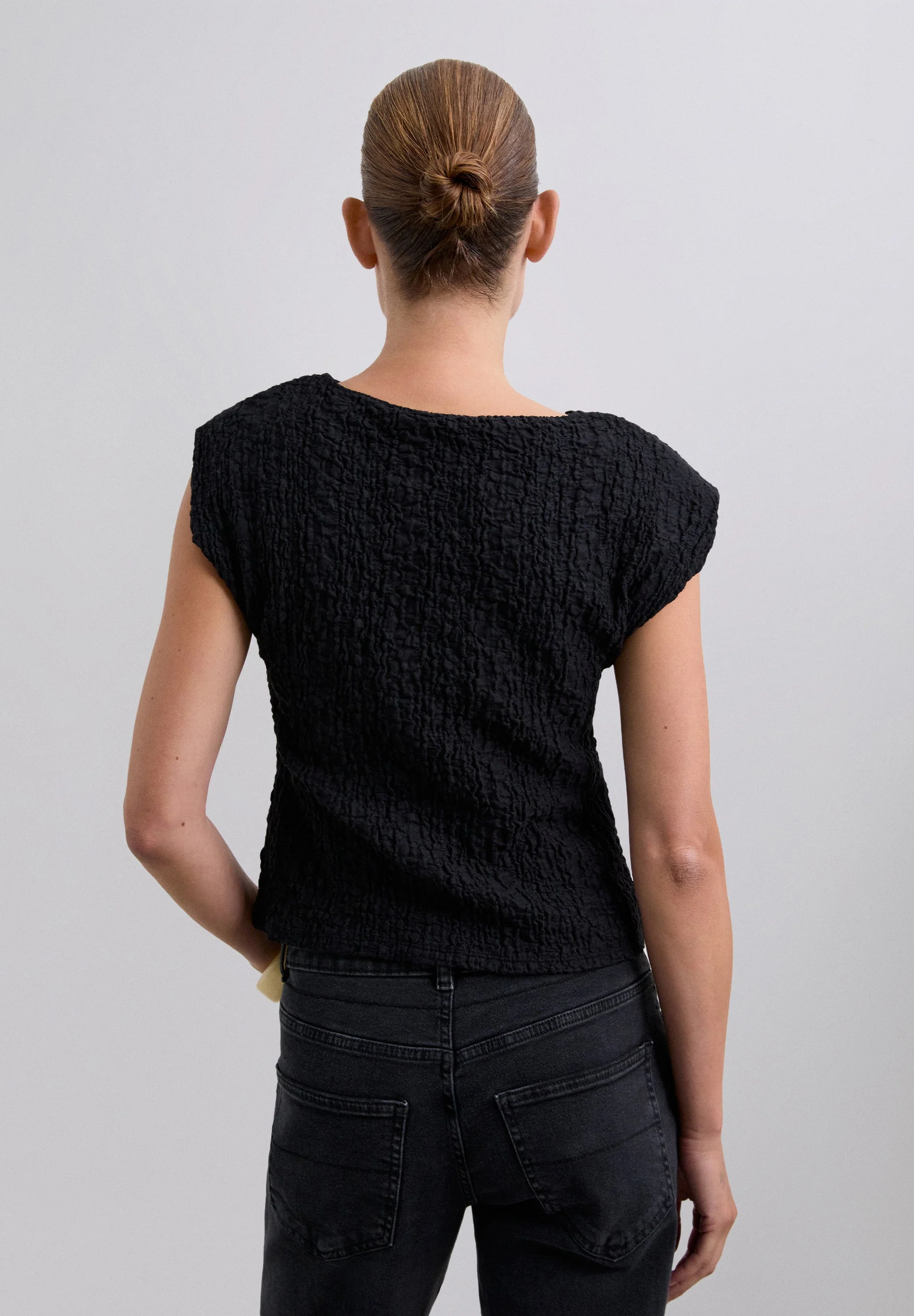 TEXTURED T-SHIRT - Image 4