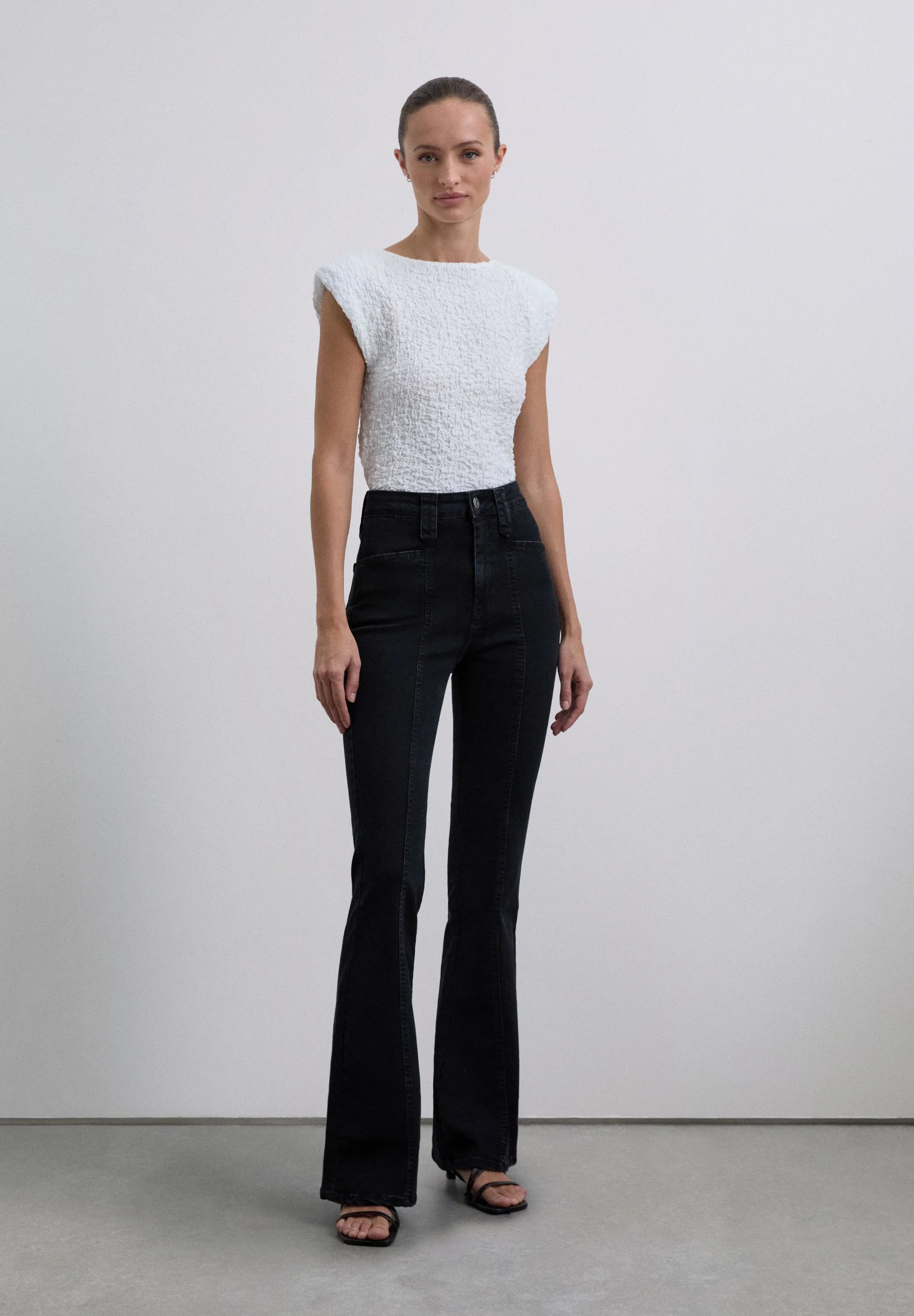TEXTURED T-SHIRT - Image 2