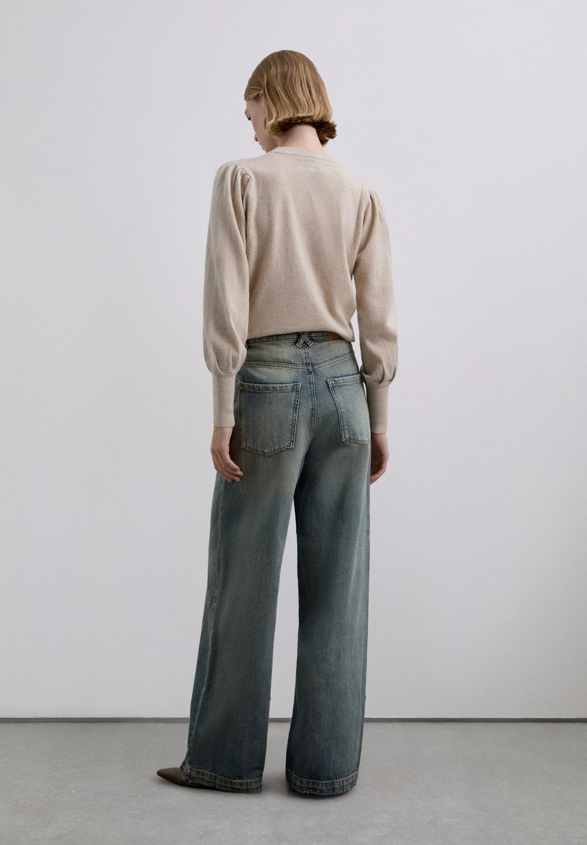 FULL LENGTH HIGH-RISE JEANS - Image 4