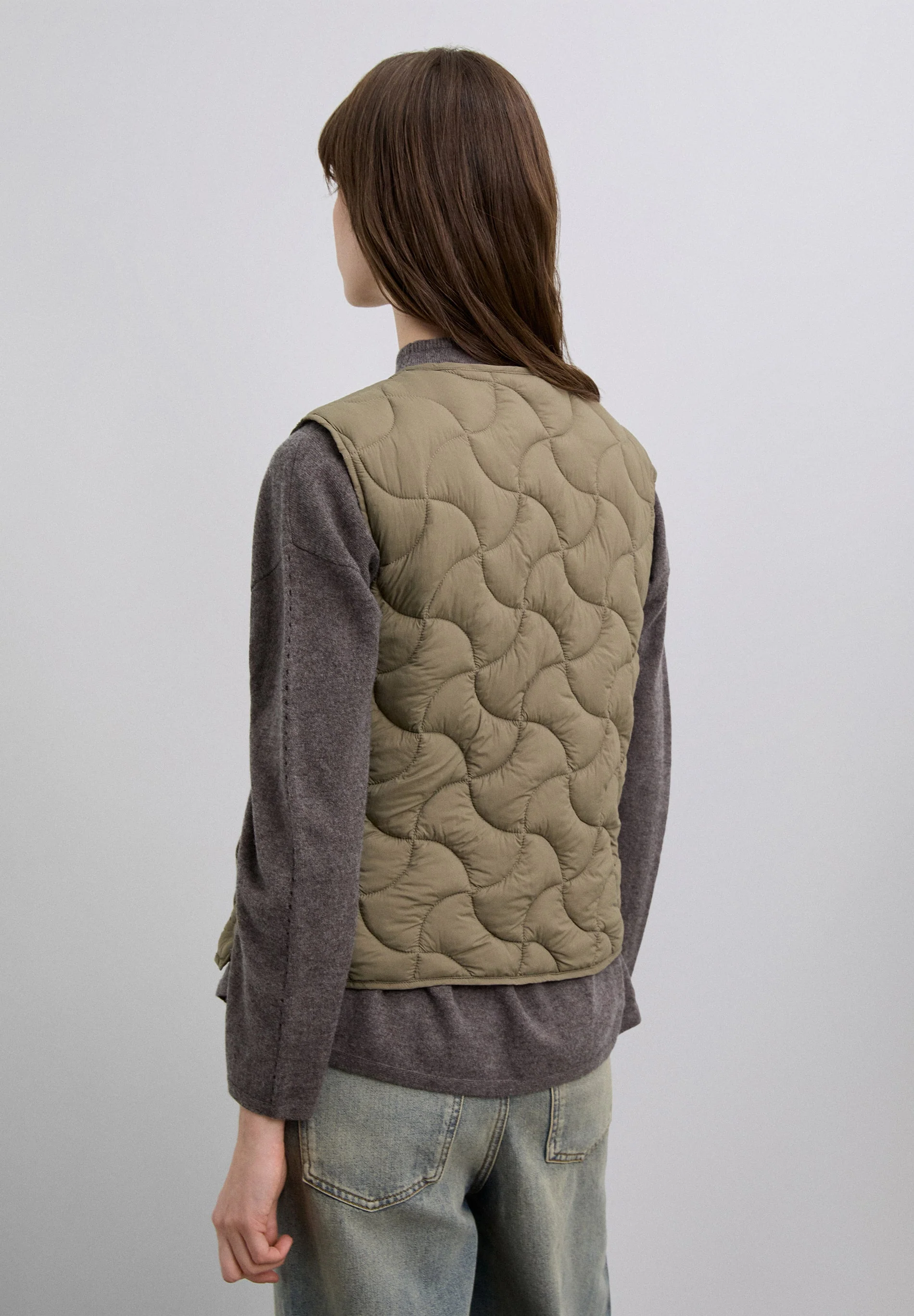 REGULAR FIT QUILTED GILET - Image 4