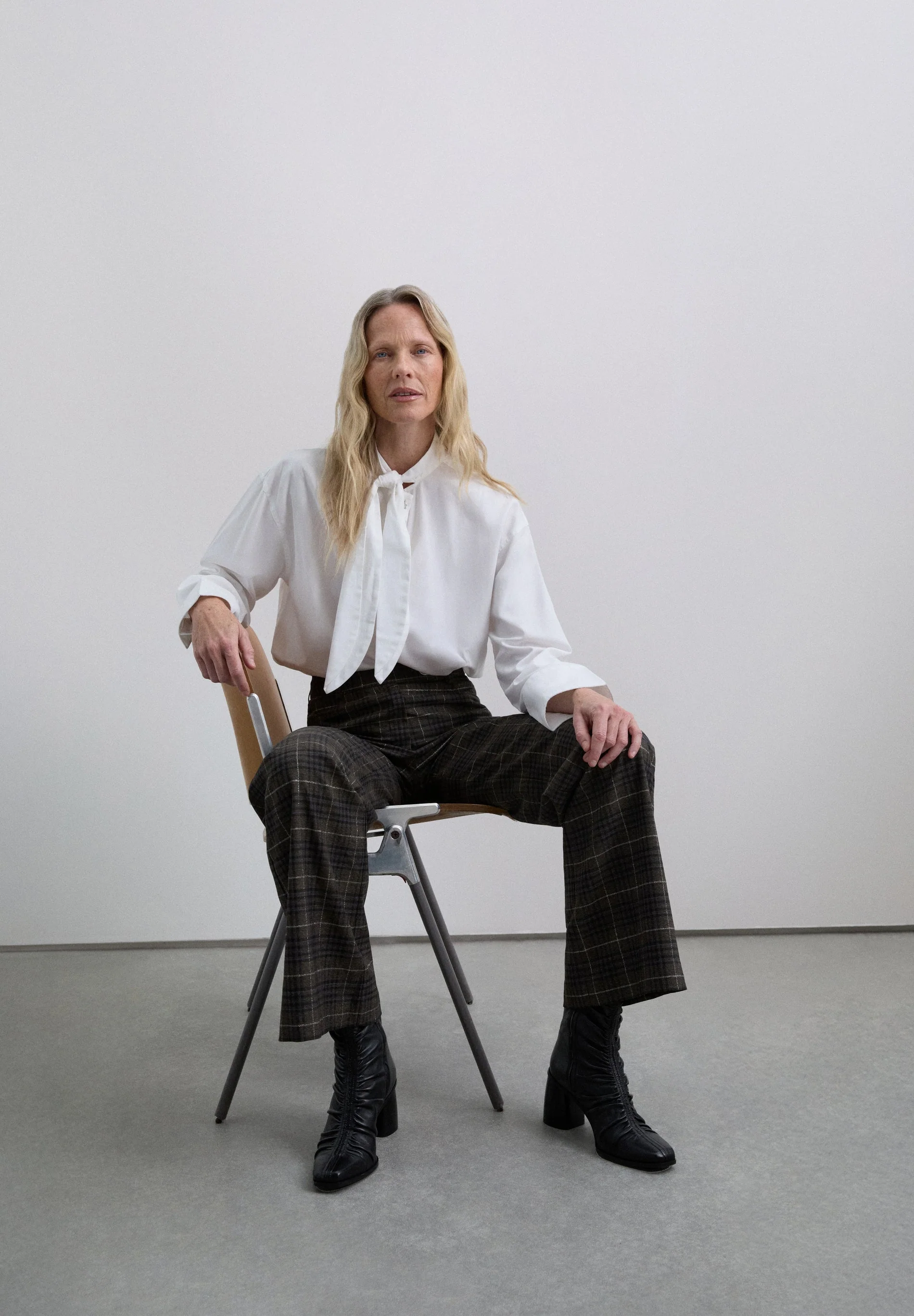 SHIRT WITH BOW DETAIL - Image 2