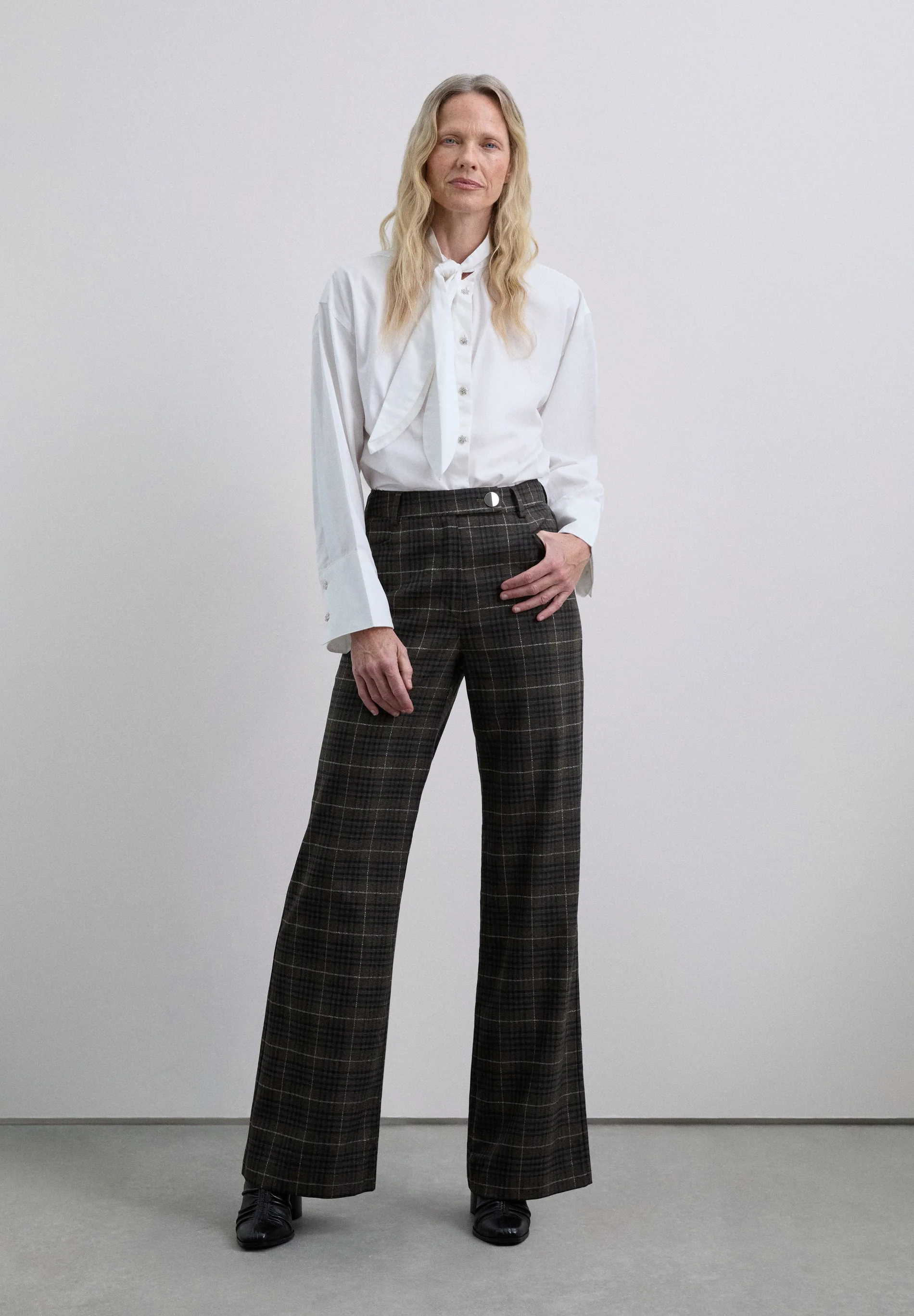 SHIRT WITH BOW DETAIL - Image 4