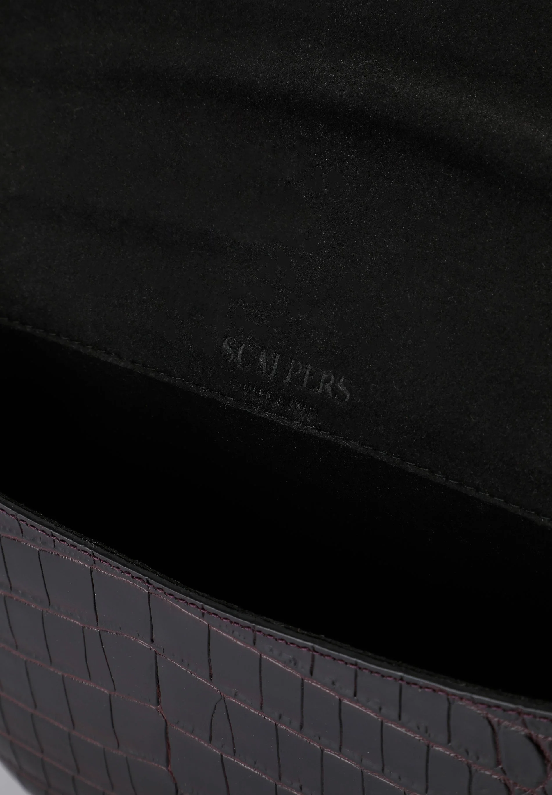 EMBOSSED LEATHER BAG WITH CHAIN - Image 8