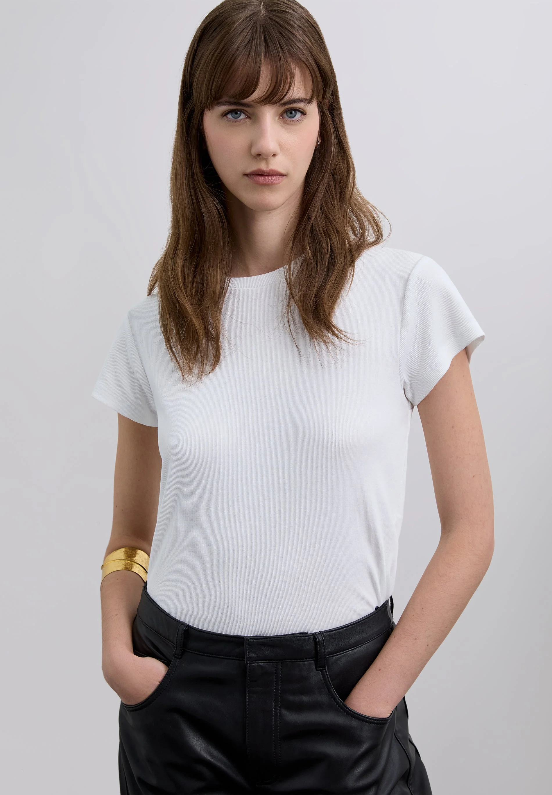 CUTOUT T-SHIRT WITH RHINESTONE DETAIL - Image 4