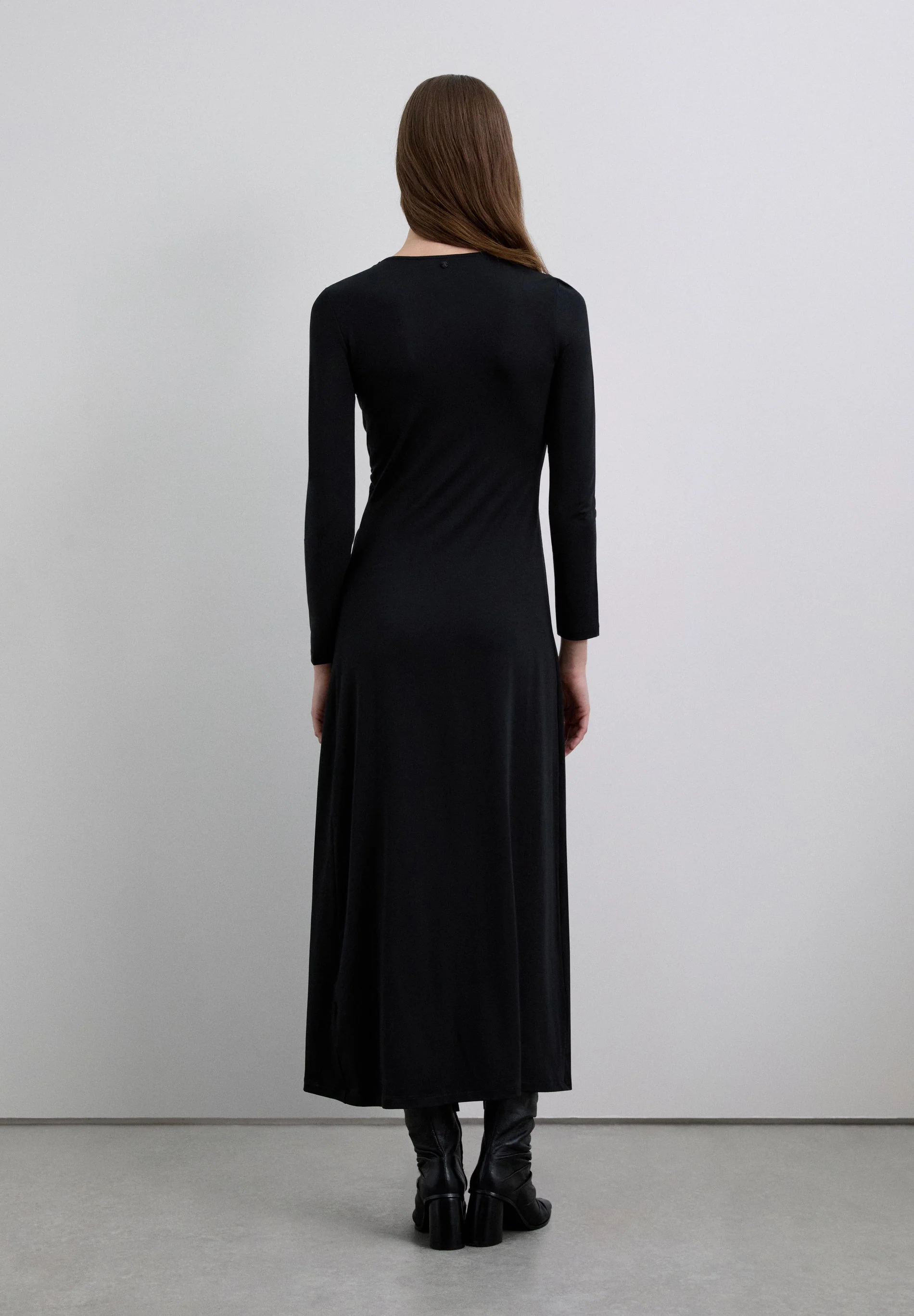 KNOT MIDI DRESS - Image 4