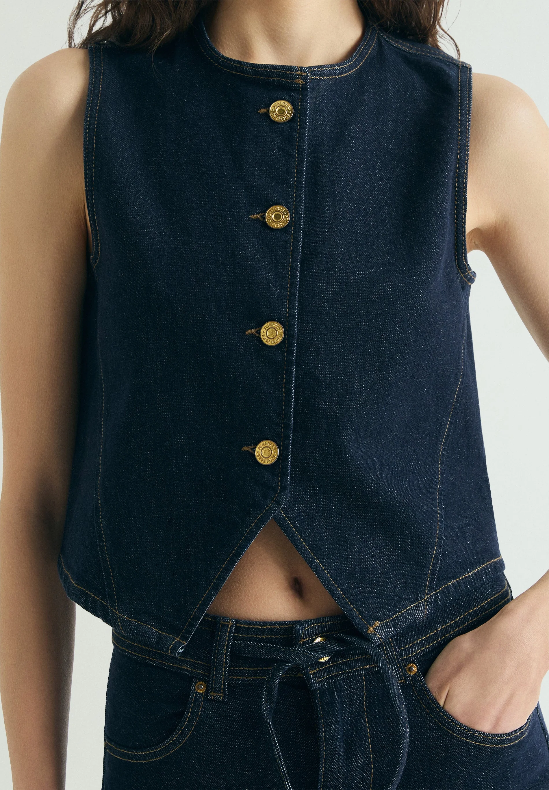 CROPPED DENIM GILET - Image 4