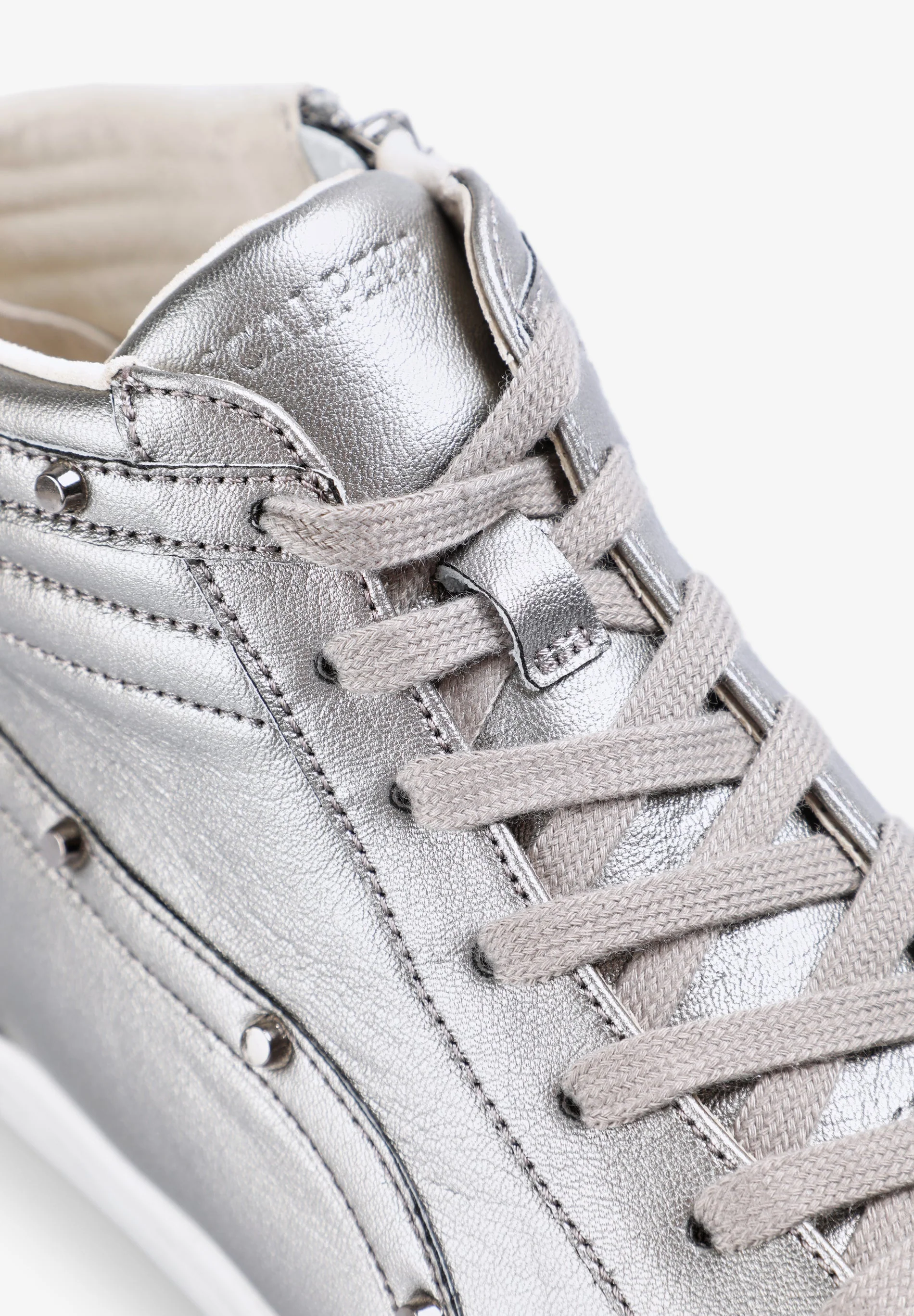 HIGH TOP LEATHER SKULL SNEAKERS - Image 6