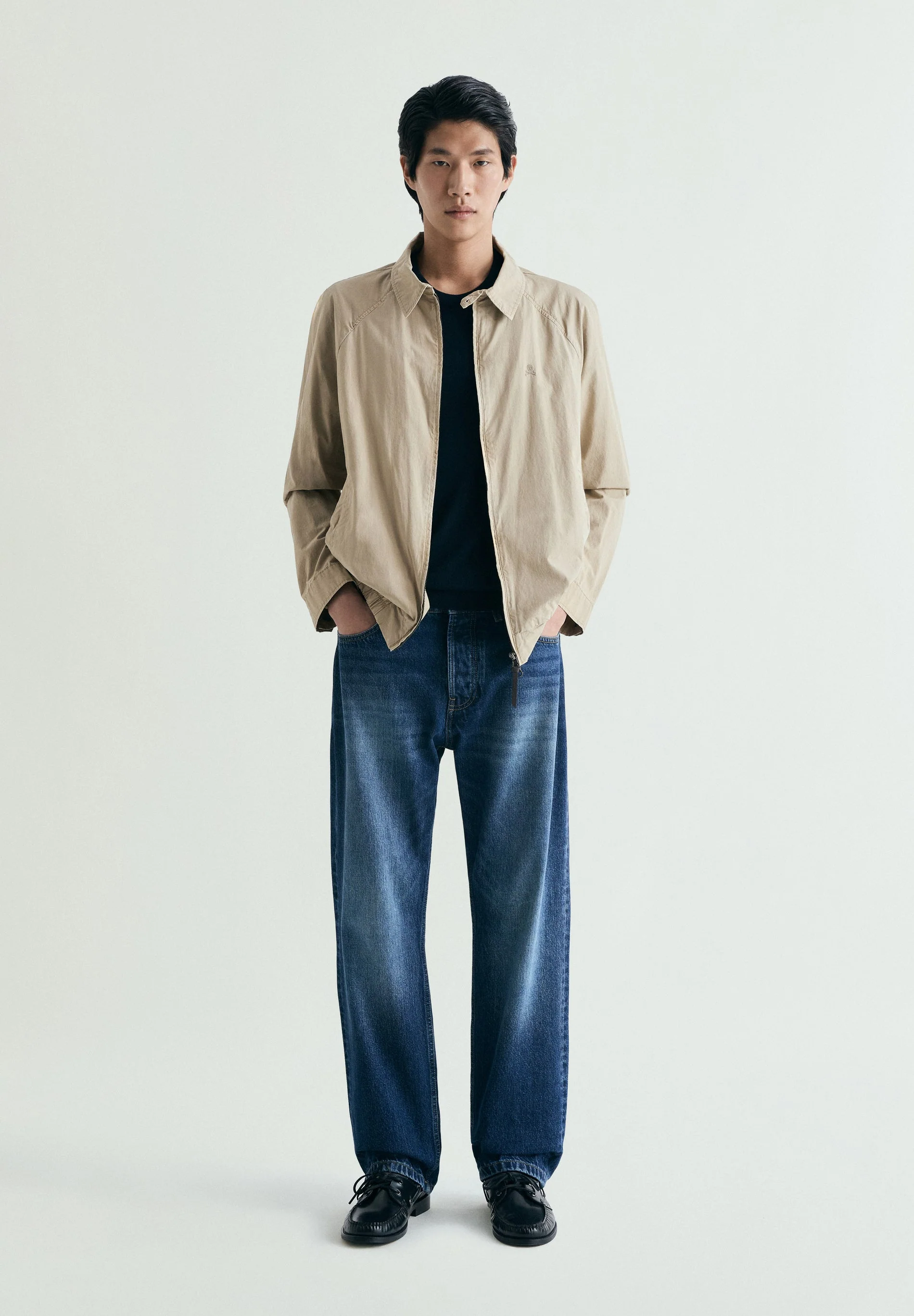 EMBROIDERED BOMBER JACKET