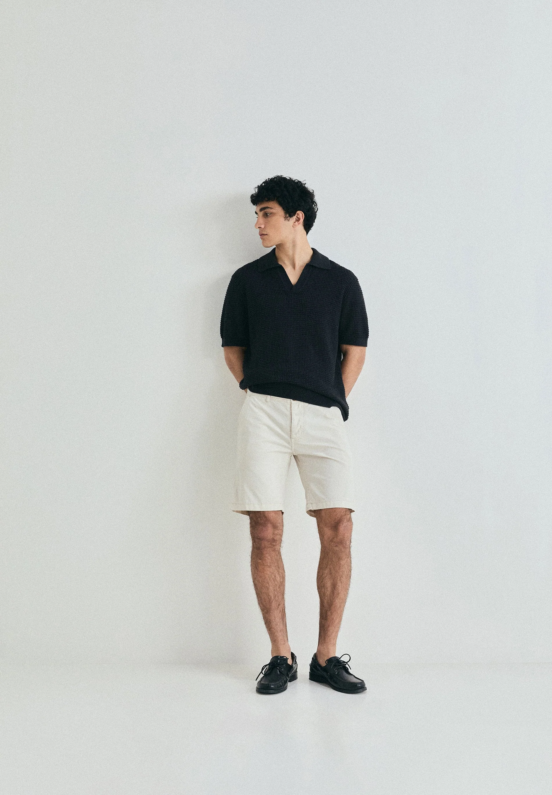 BERMUDA SHORTS WITH INNER DRAWSTRING