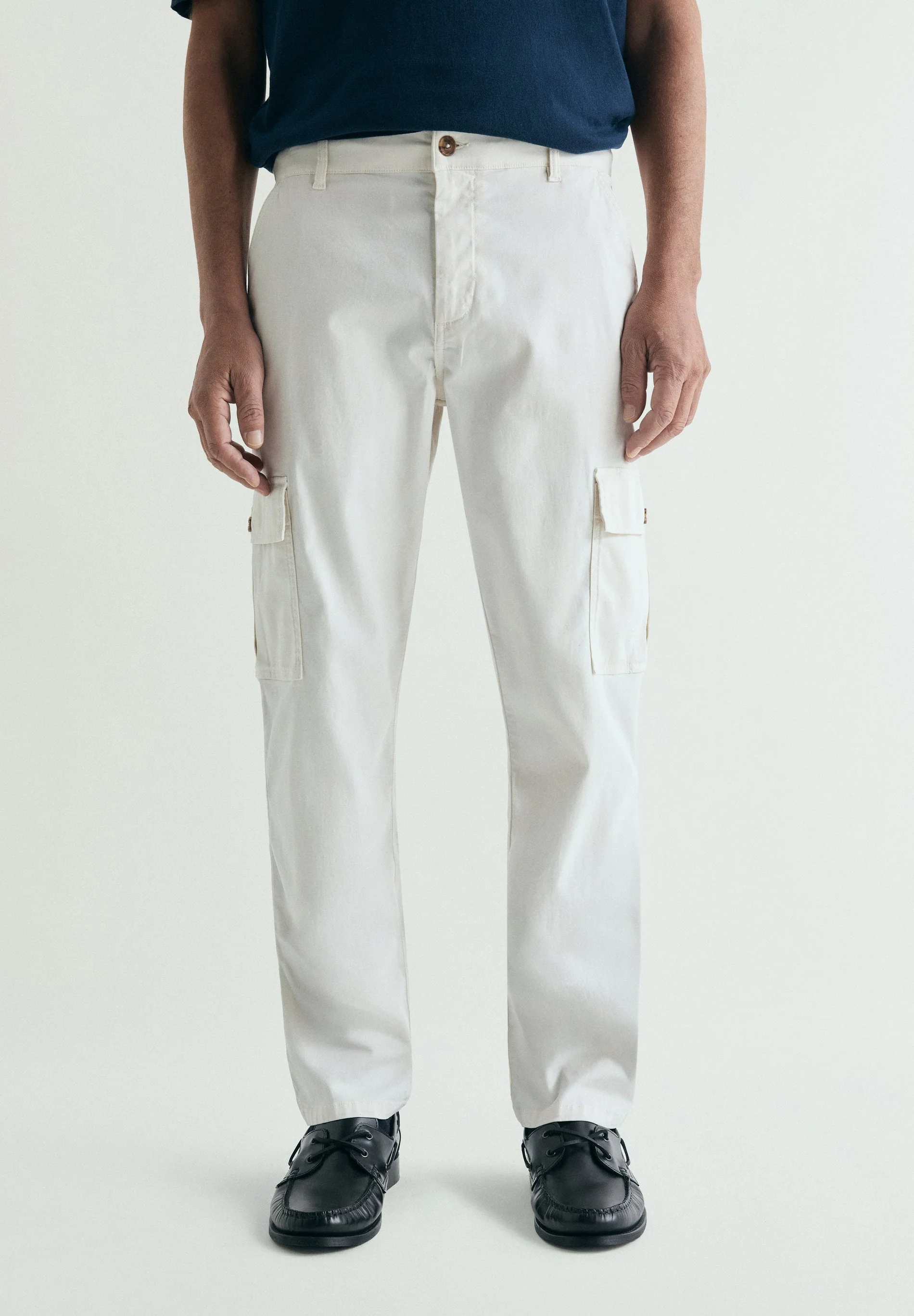 SCGUINCHO CARGO PANTS - Image 2