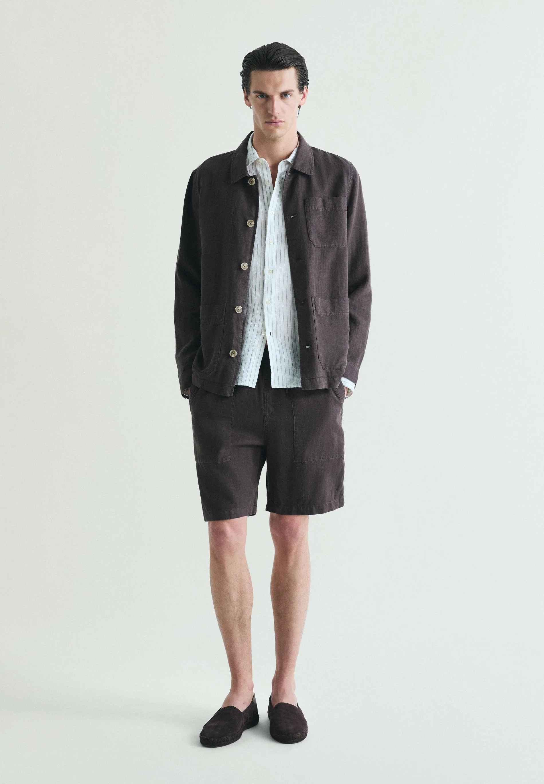 LINEN BERMUDA SHORTS WITH VISIBLE SEAMS - Image 2