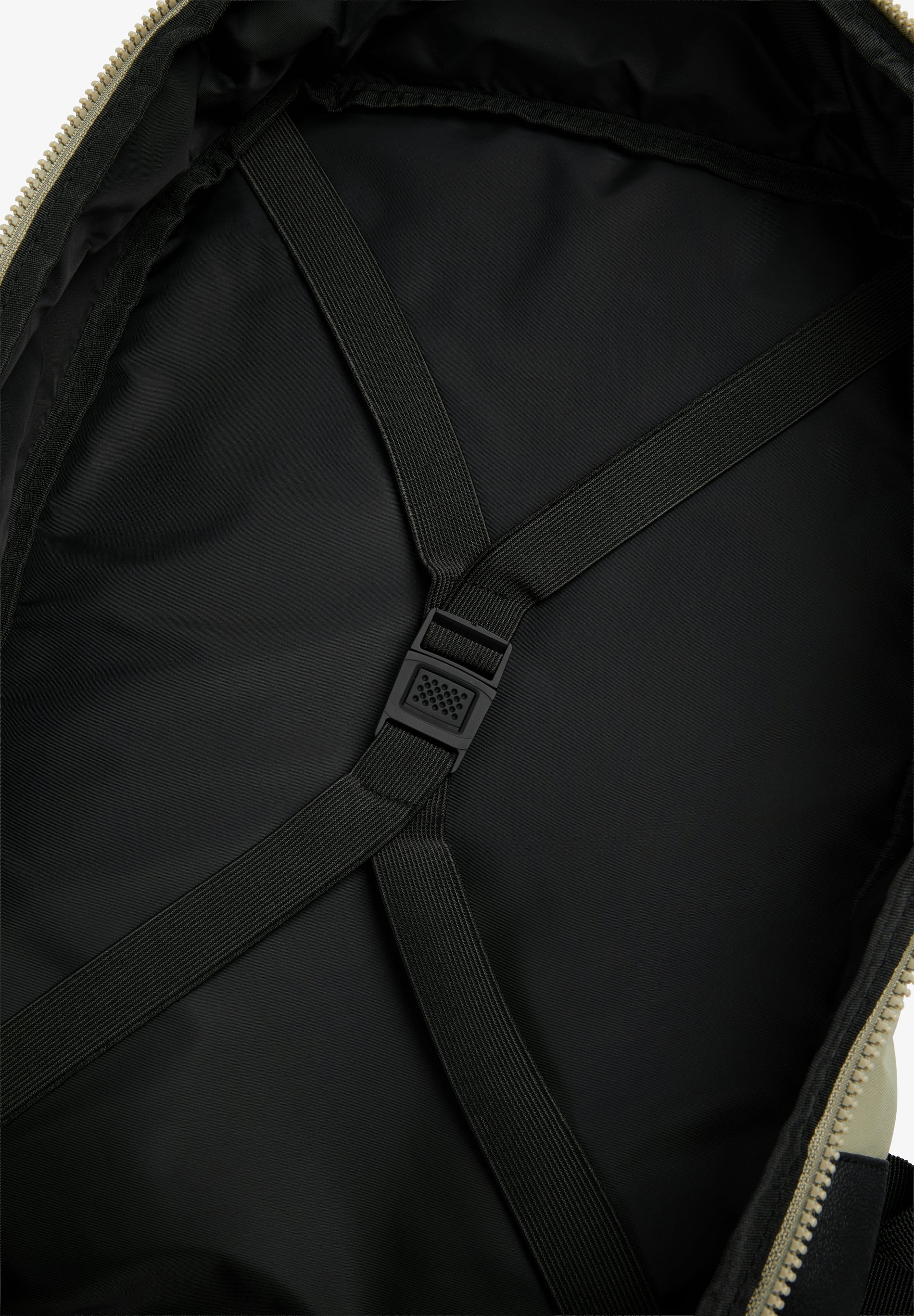SKULL TRAVEL BACKPACK - Image 6
