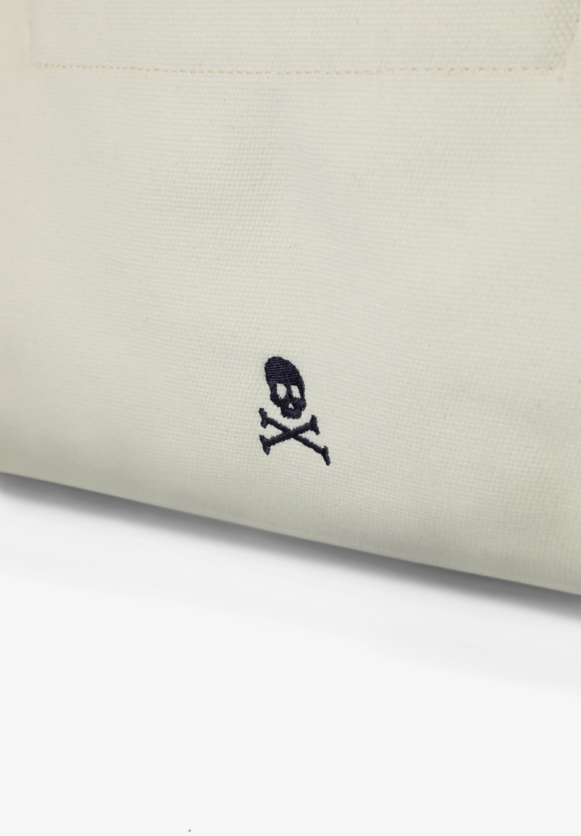 CONTRAST TRAVEL BAG - Image 6