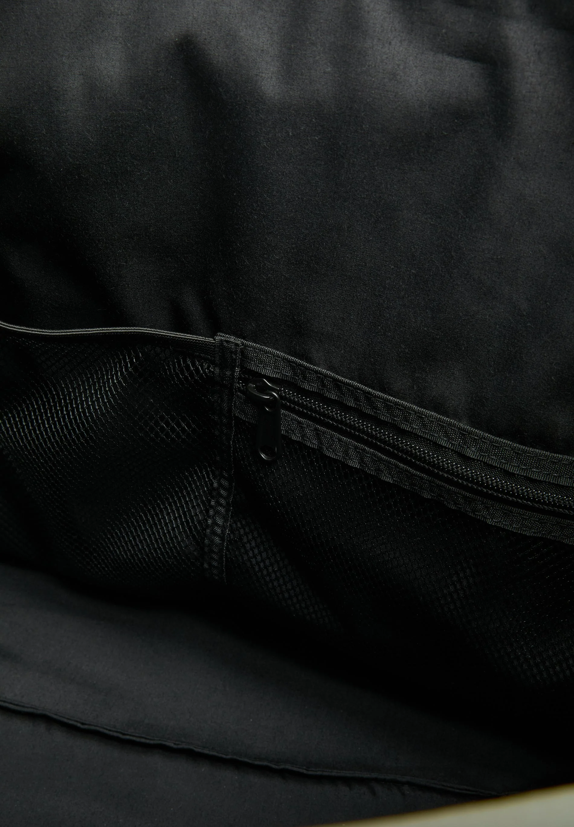 TECHNICAL BAG WITH POCKETS - Image 10