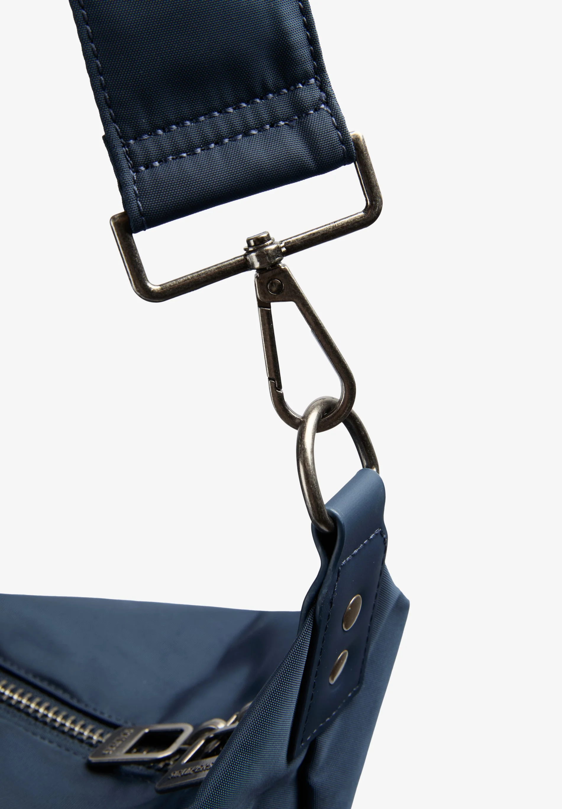 TECHNICAL TRAVEL BAG - Image 7
