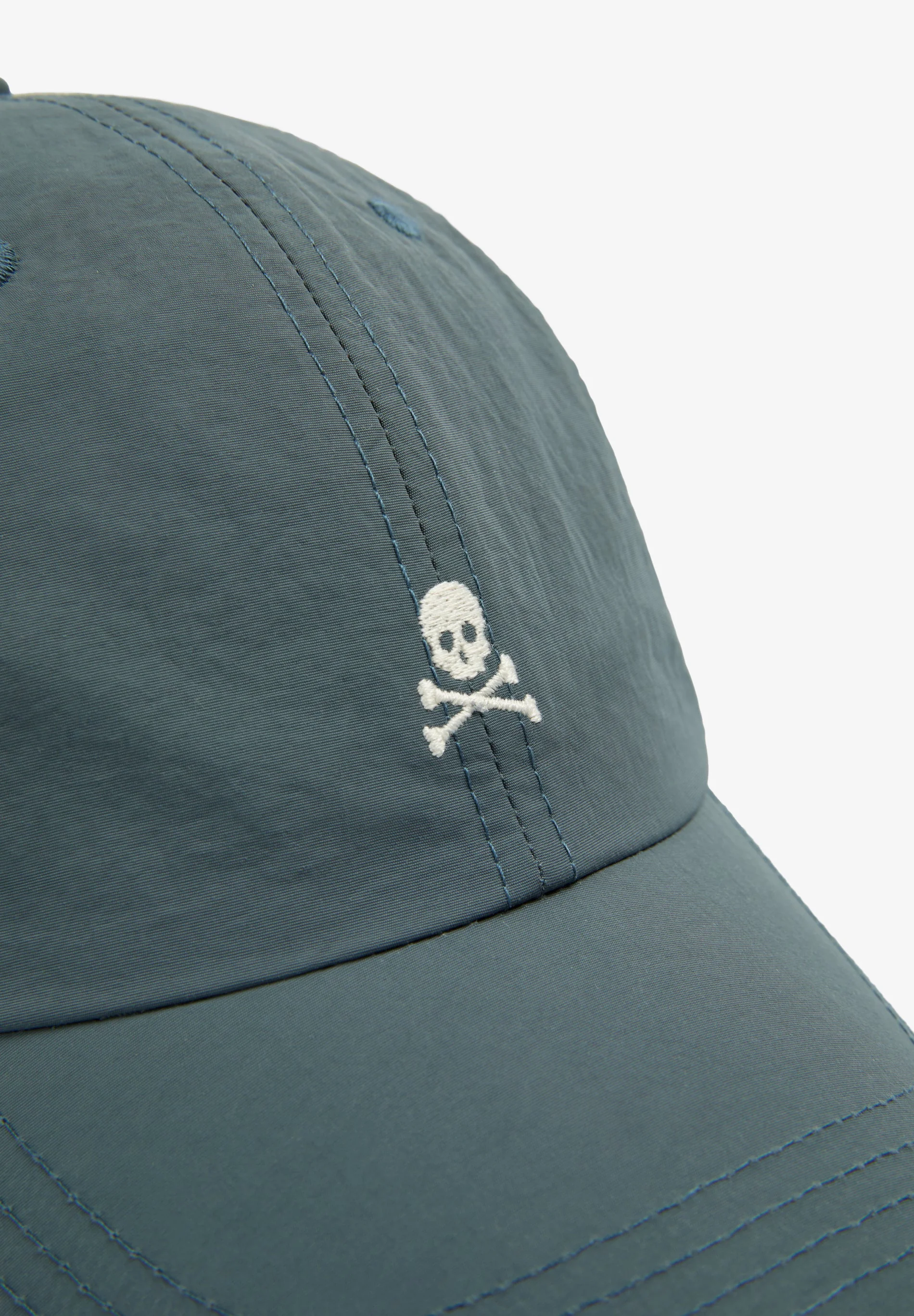 TECHNICAL CAP WITH CONTRAST EMBROIDERY - Image 3