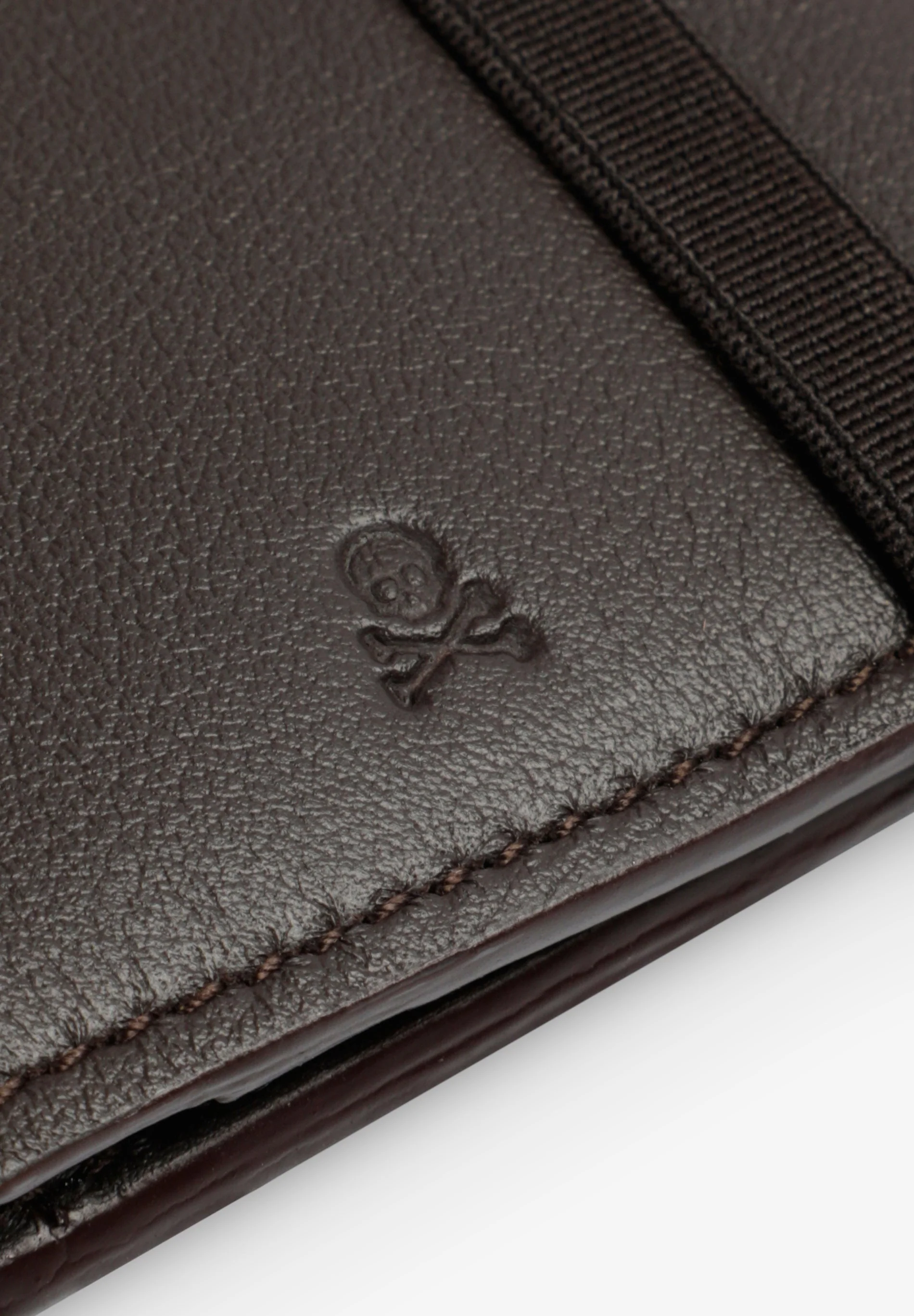 100% LEATHER WALLET WITH STRETCH DETAIL - Image 5