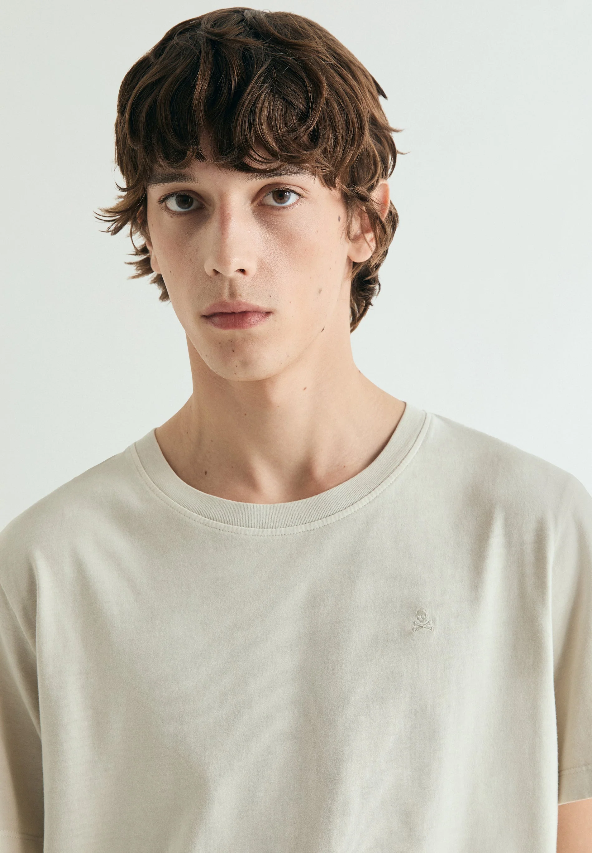 REGULAR FIT EMBROIDERED T-SHIRT - Image 3