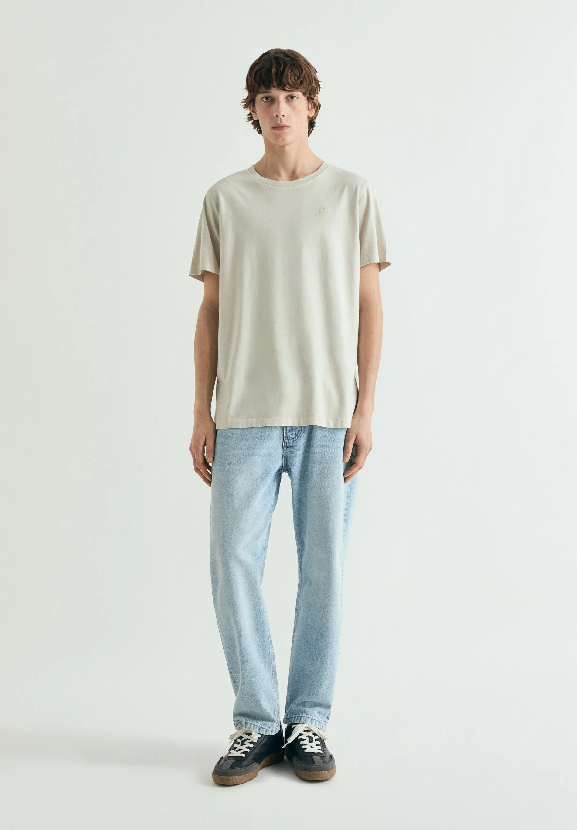 REGULAR FIT EMBROIDERED T-SHIRT - Image 4