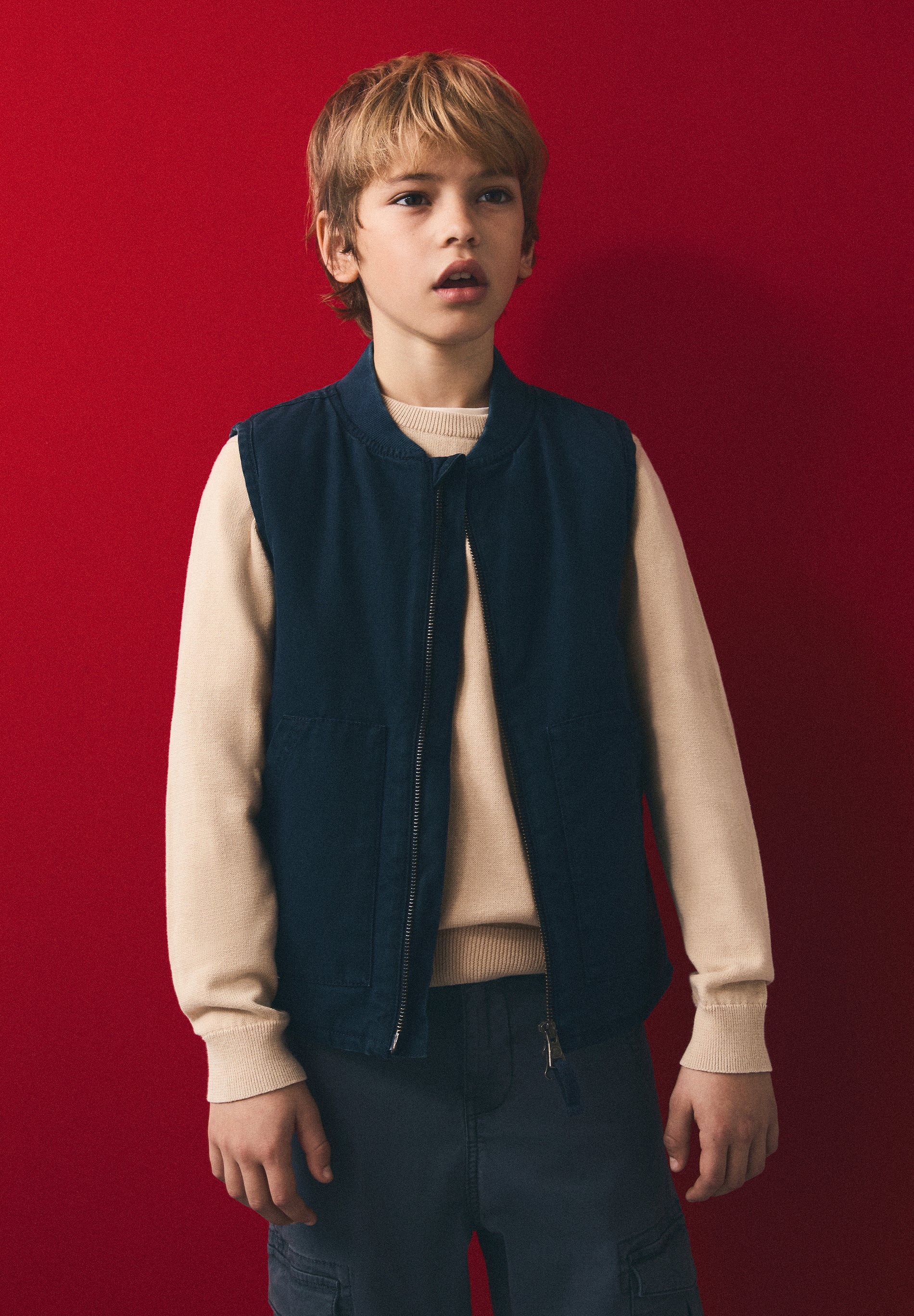 ZIP-UP DENIM GILET