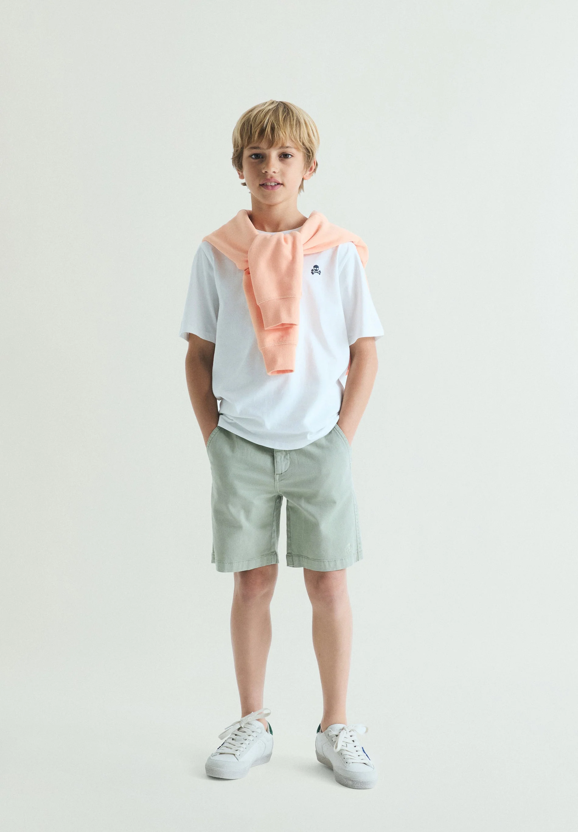 CLASSIC BERMUDA SHORTS