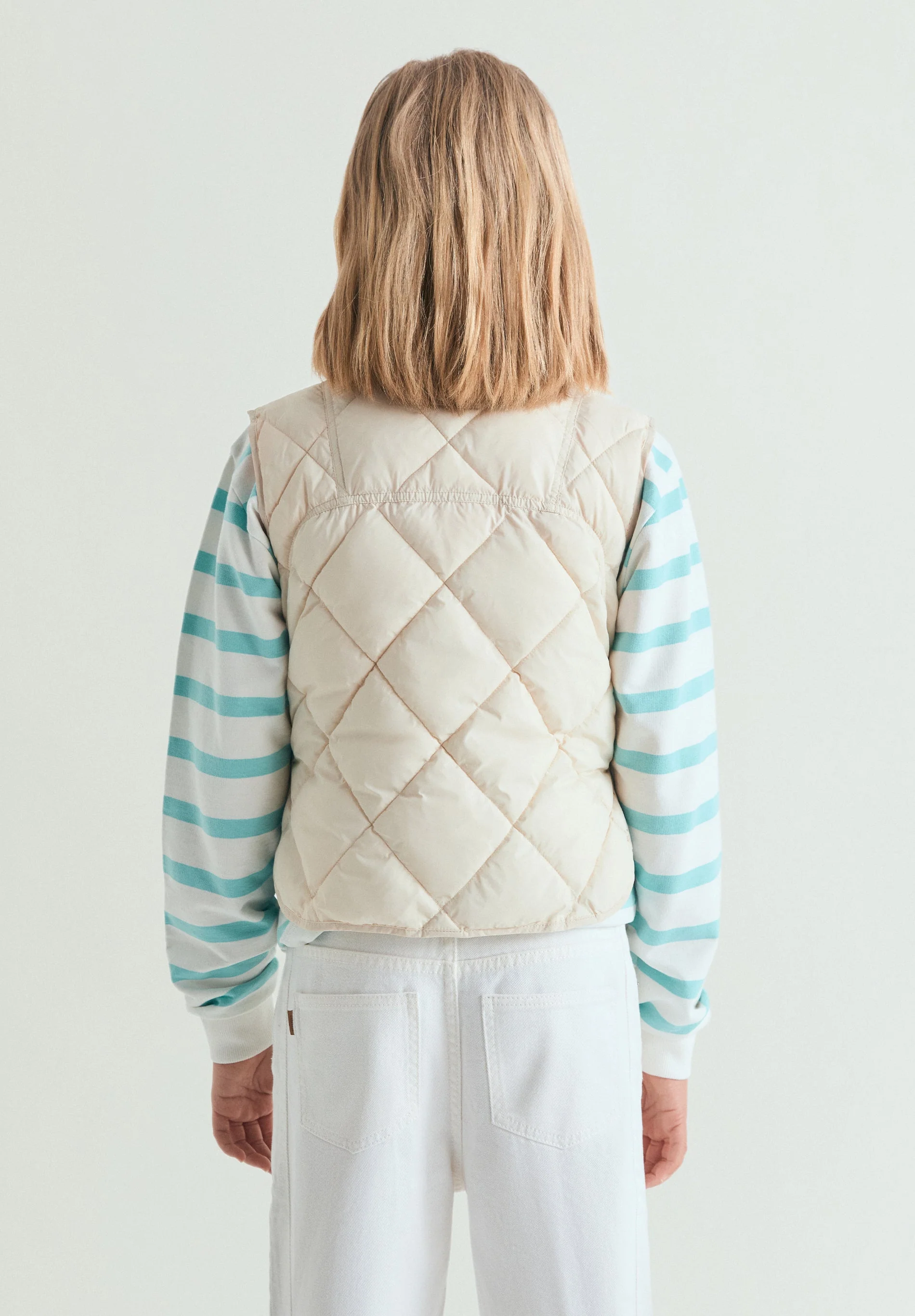 QUILTED GILET WITH STITCHING - Image 4