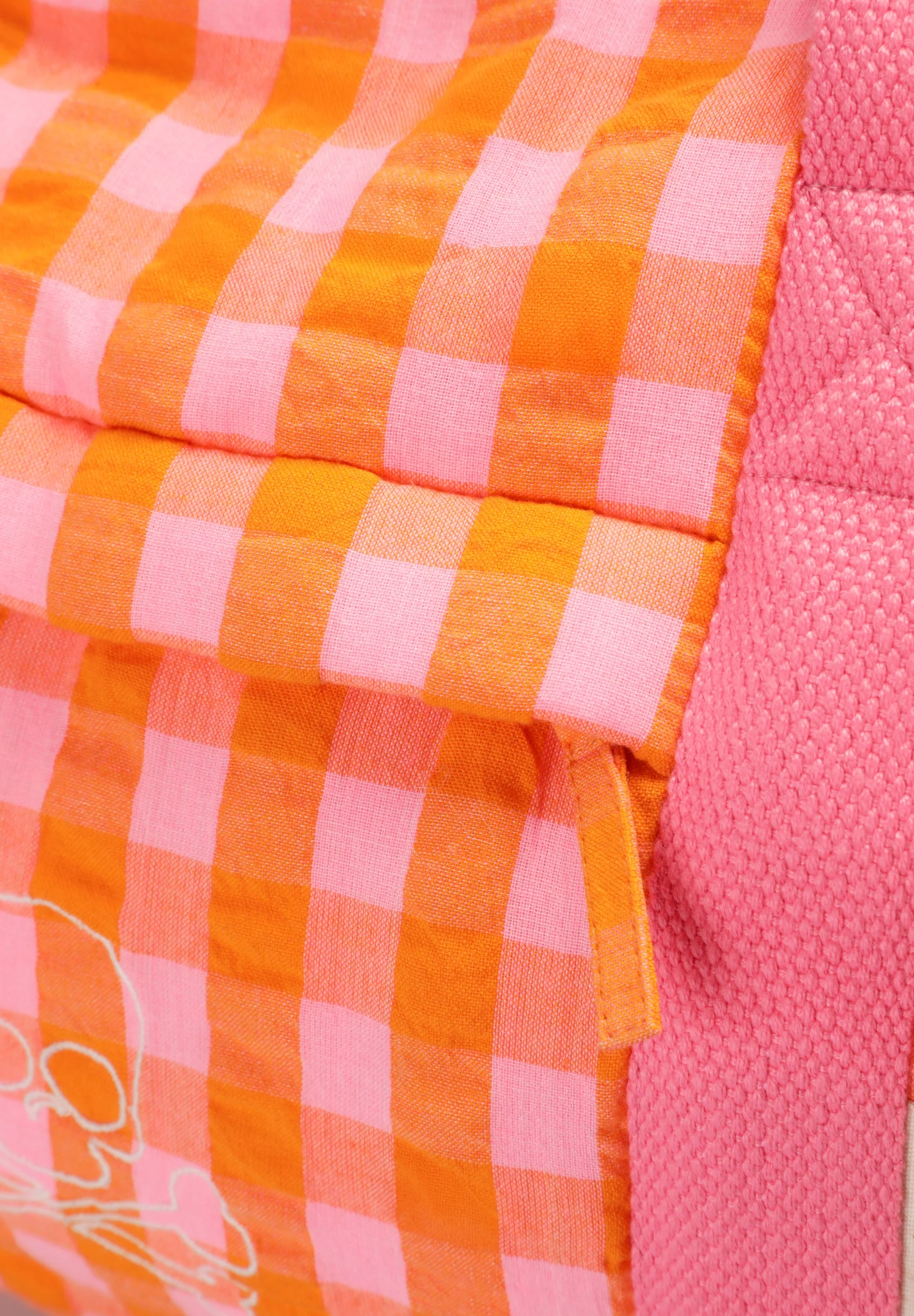 GINGHAM DUFFLE BAG - Image 8