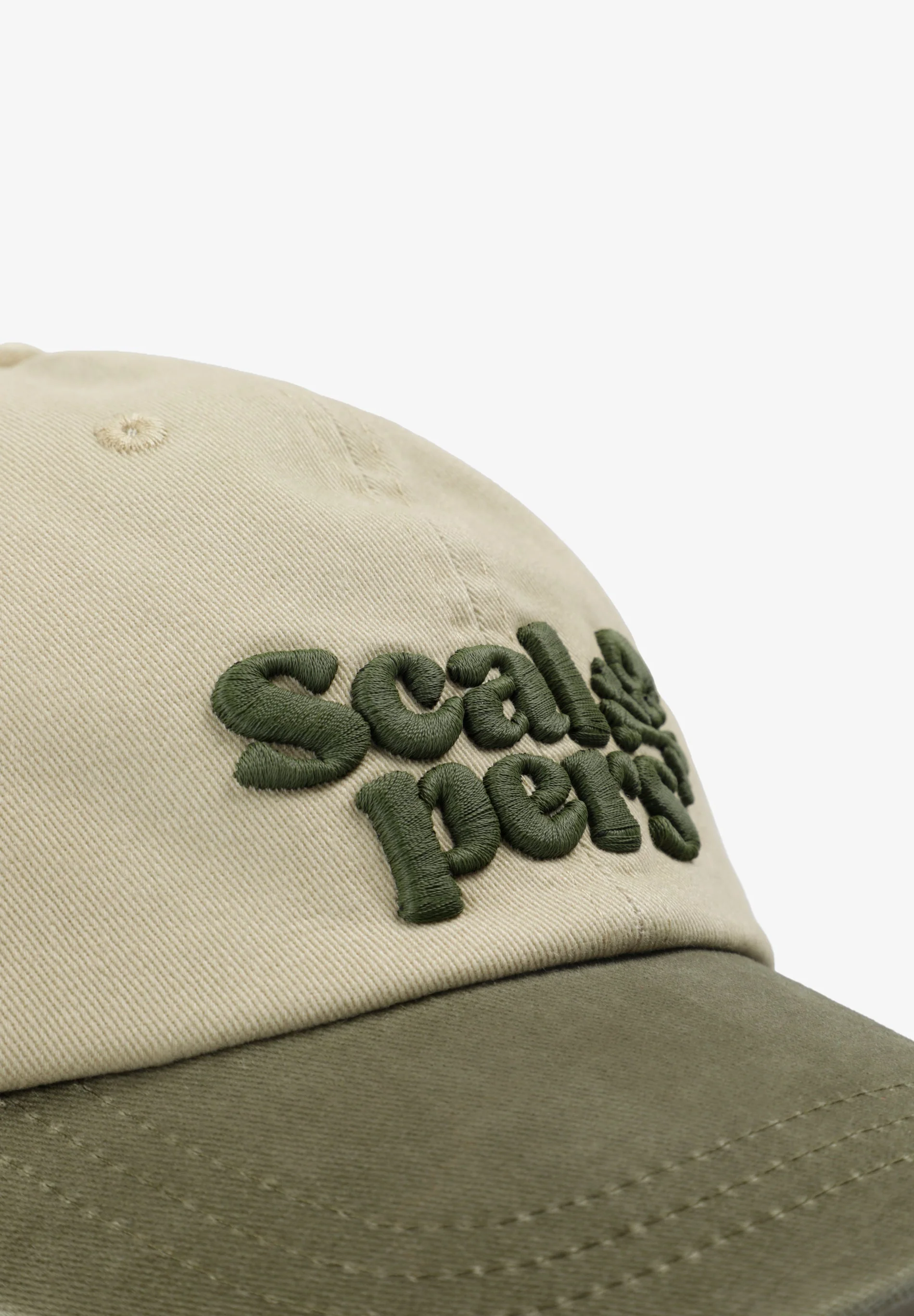 CAP WITH CONTRAST EMBROIDERY - Image 3