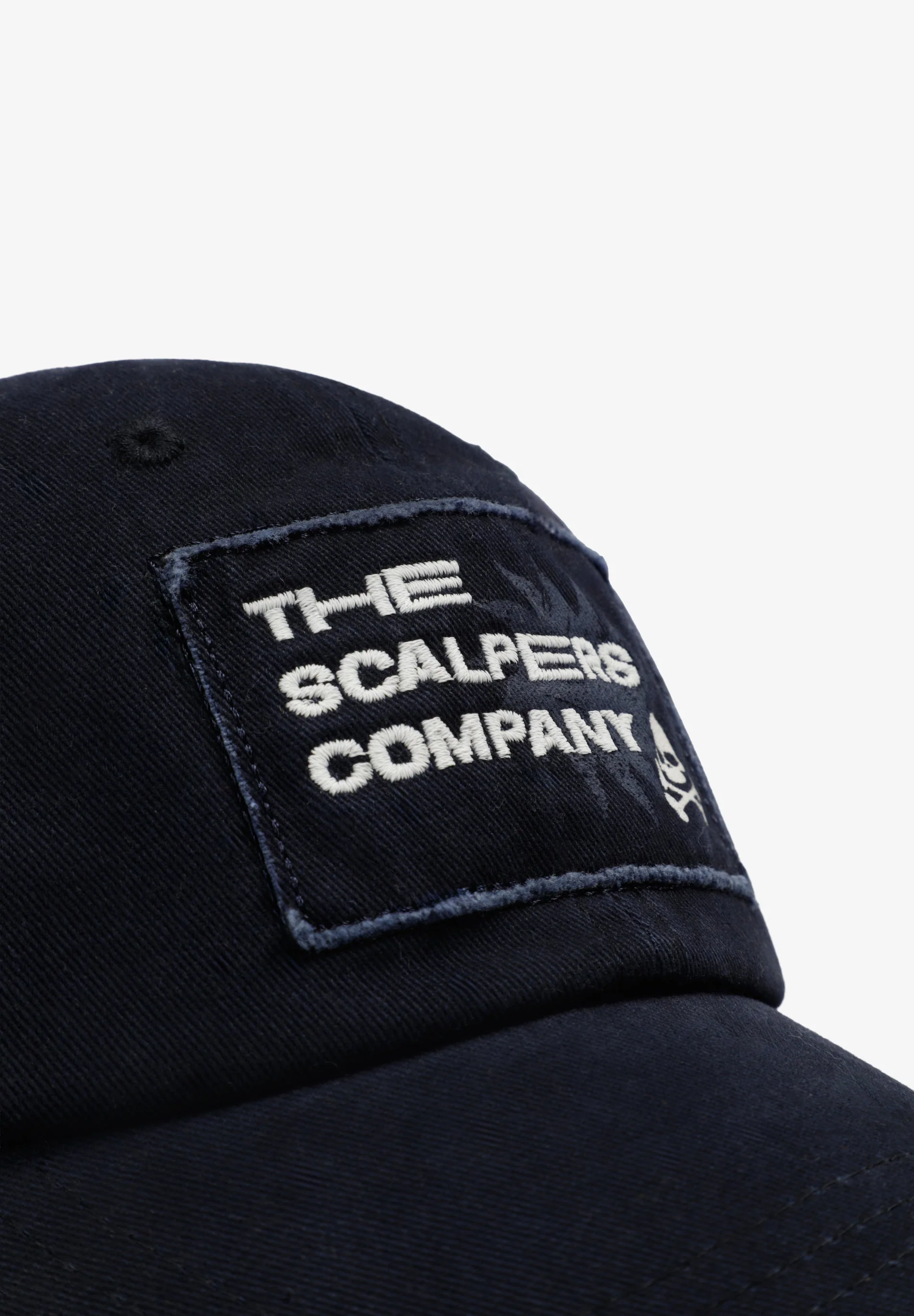 CAP WITH EMBROIDERED TEXT - Image 4
