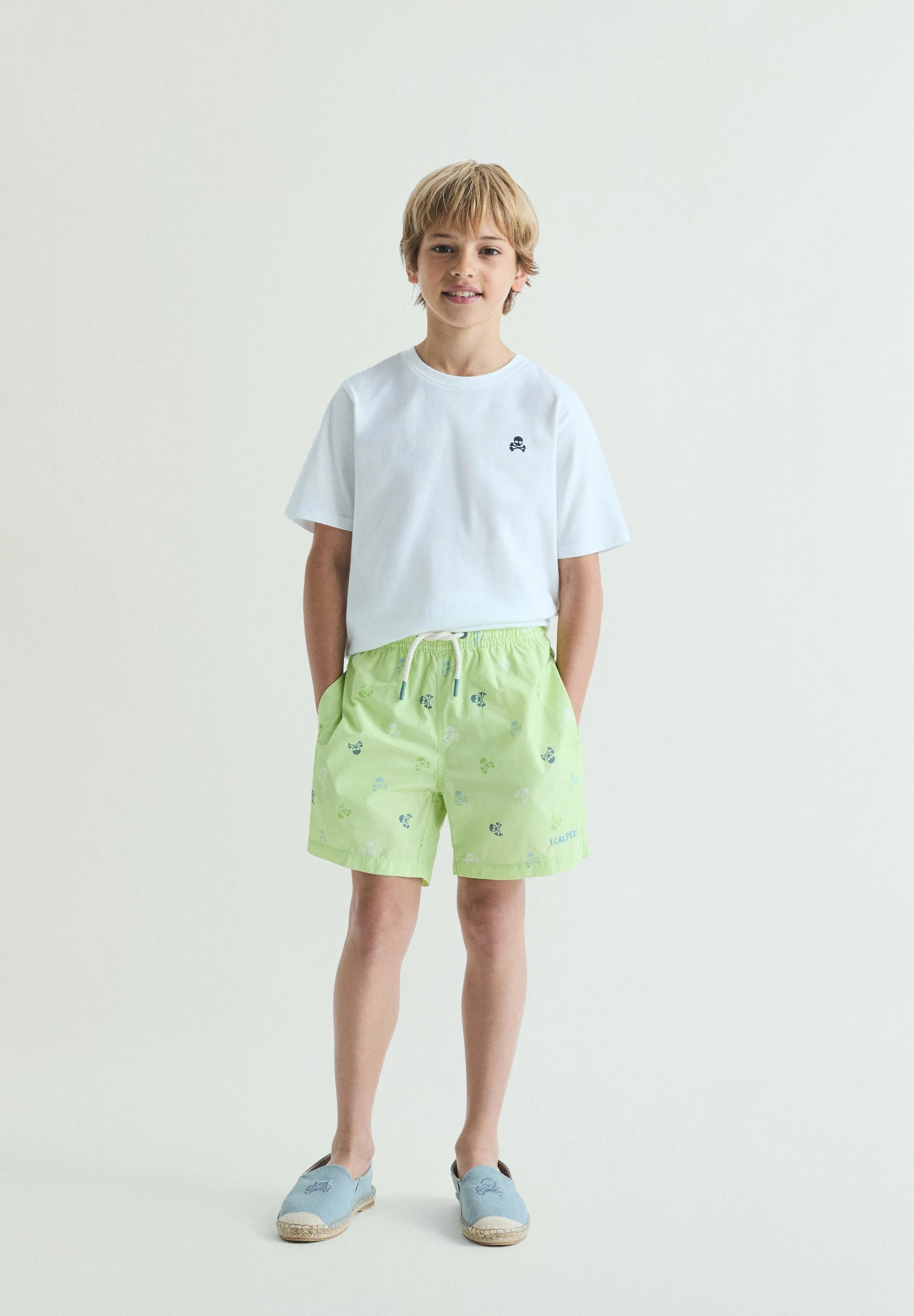 MULTI-COLOURED SKULL SWIMMING TRUNKS