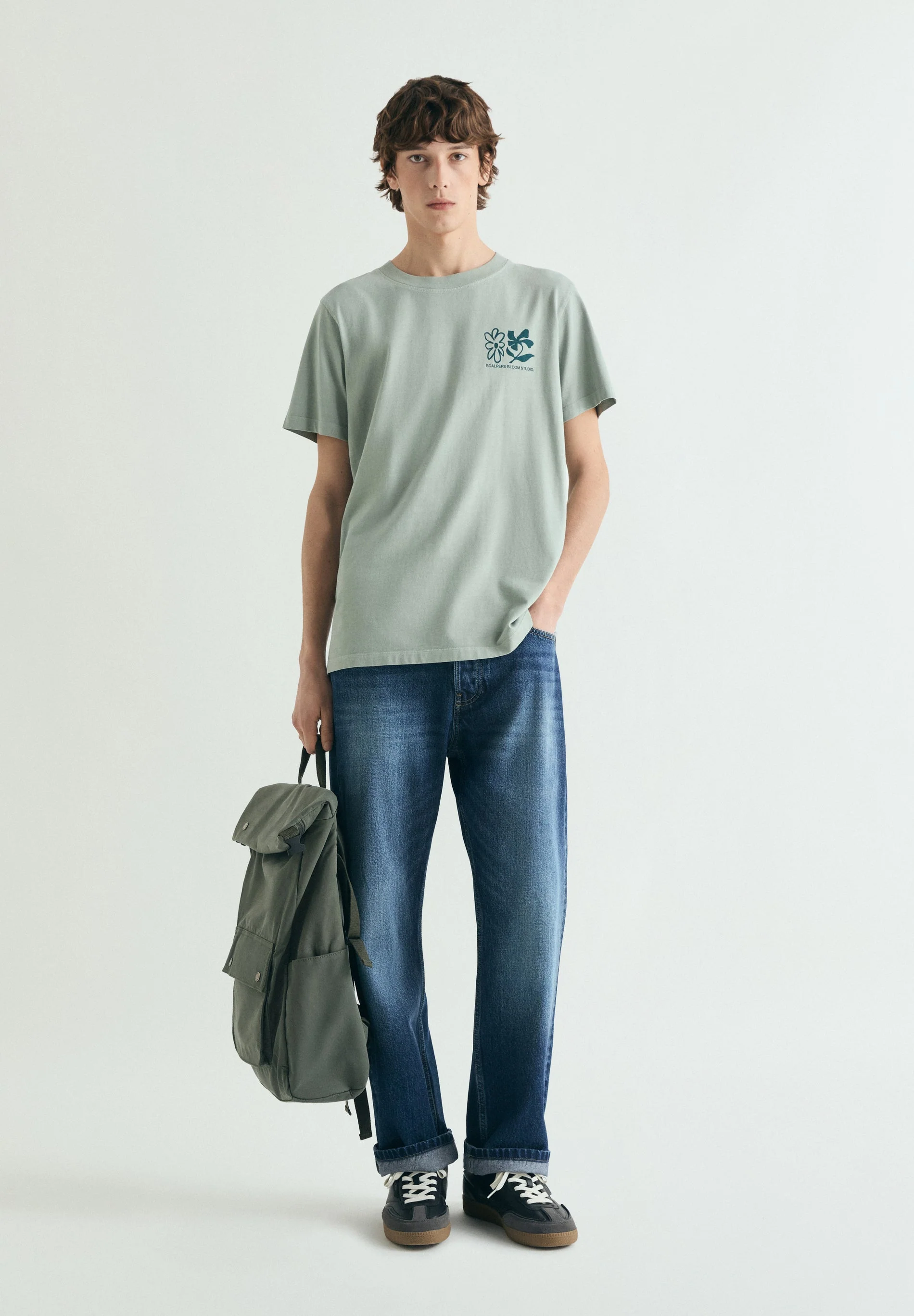 BLOOM PRINT T-SHIRT