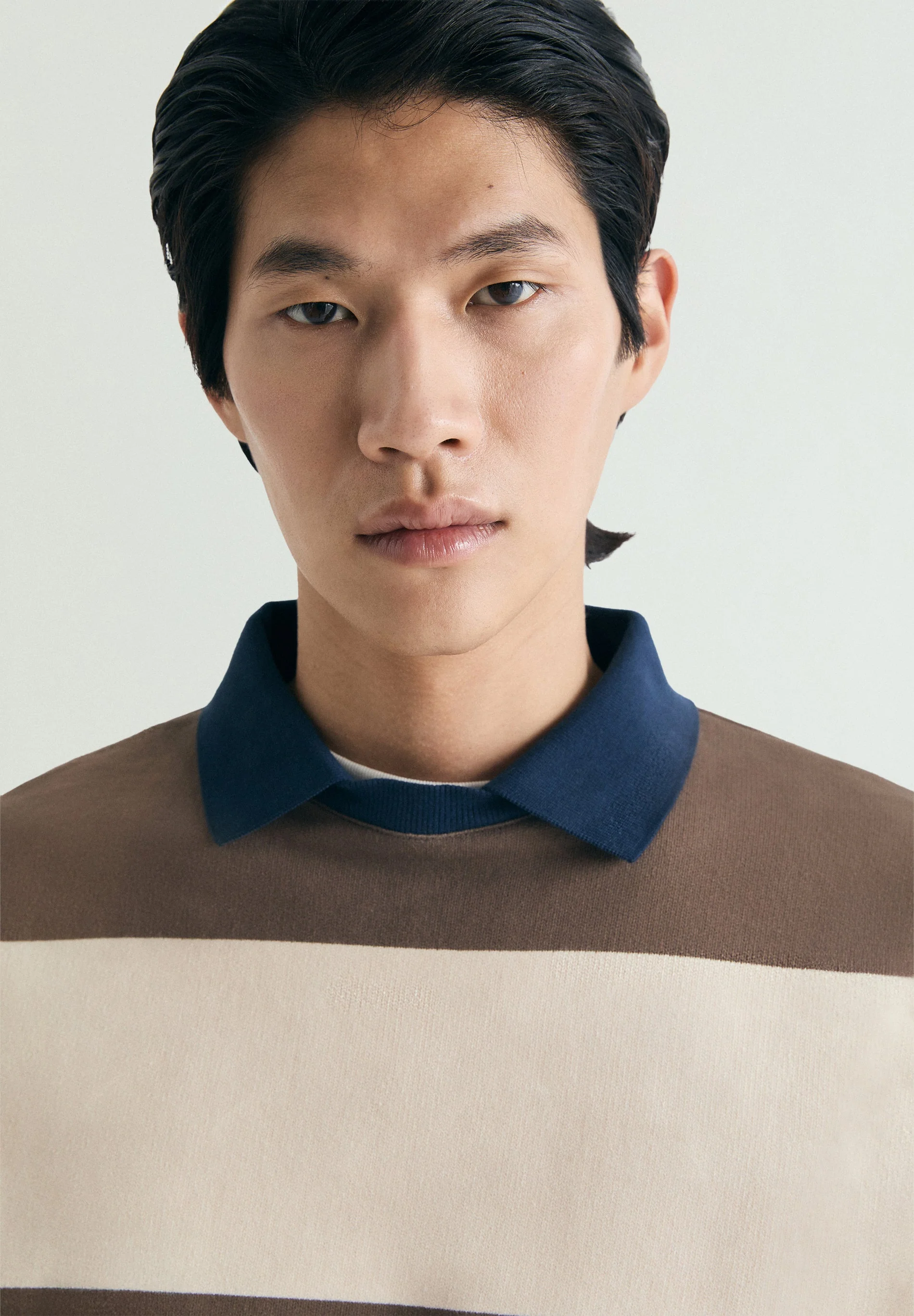 STRIPED SWEATSHIRT WITH CONTRAST COLLAR - Image 3
